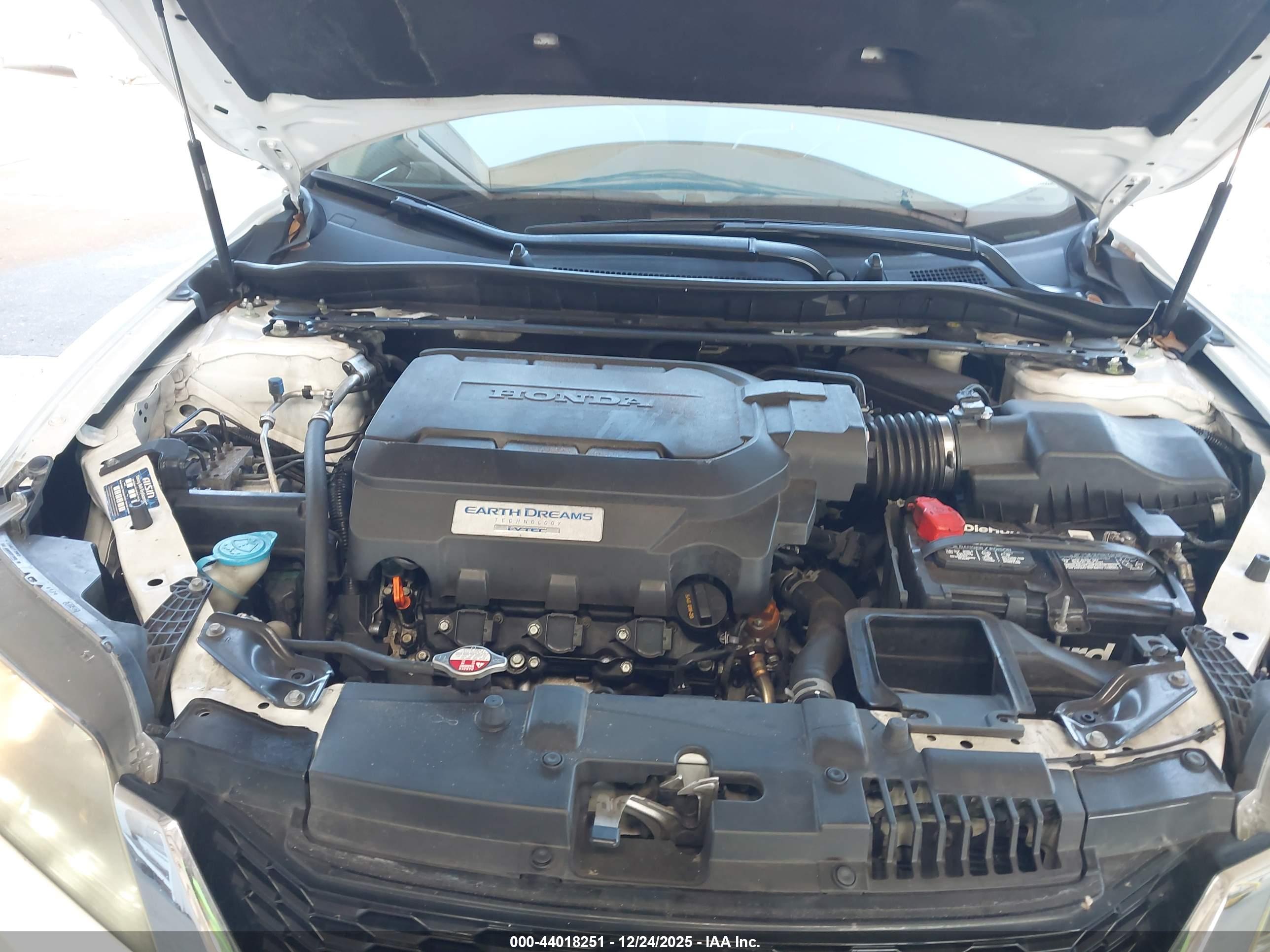 HONDA ACCORD image 10