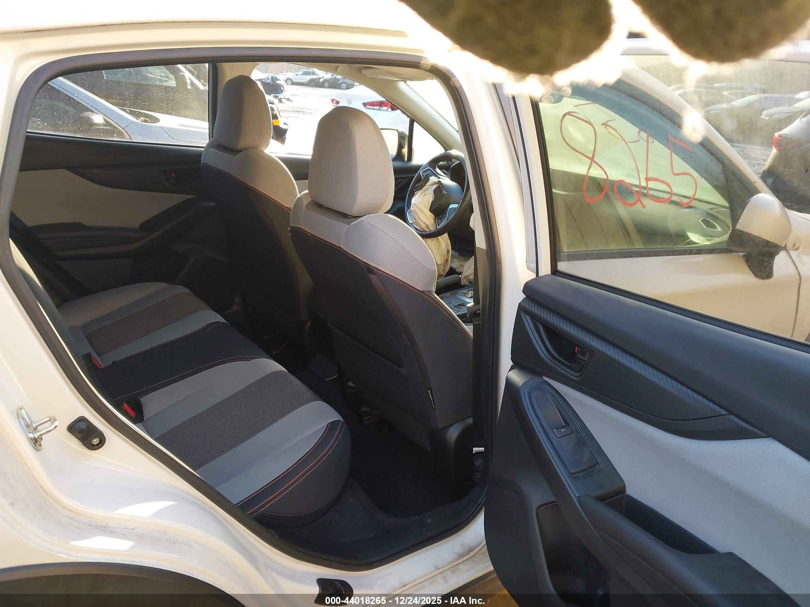 SUBARU CROSSTREK image 8