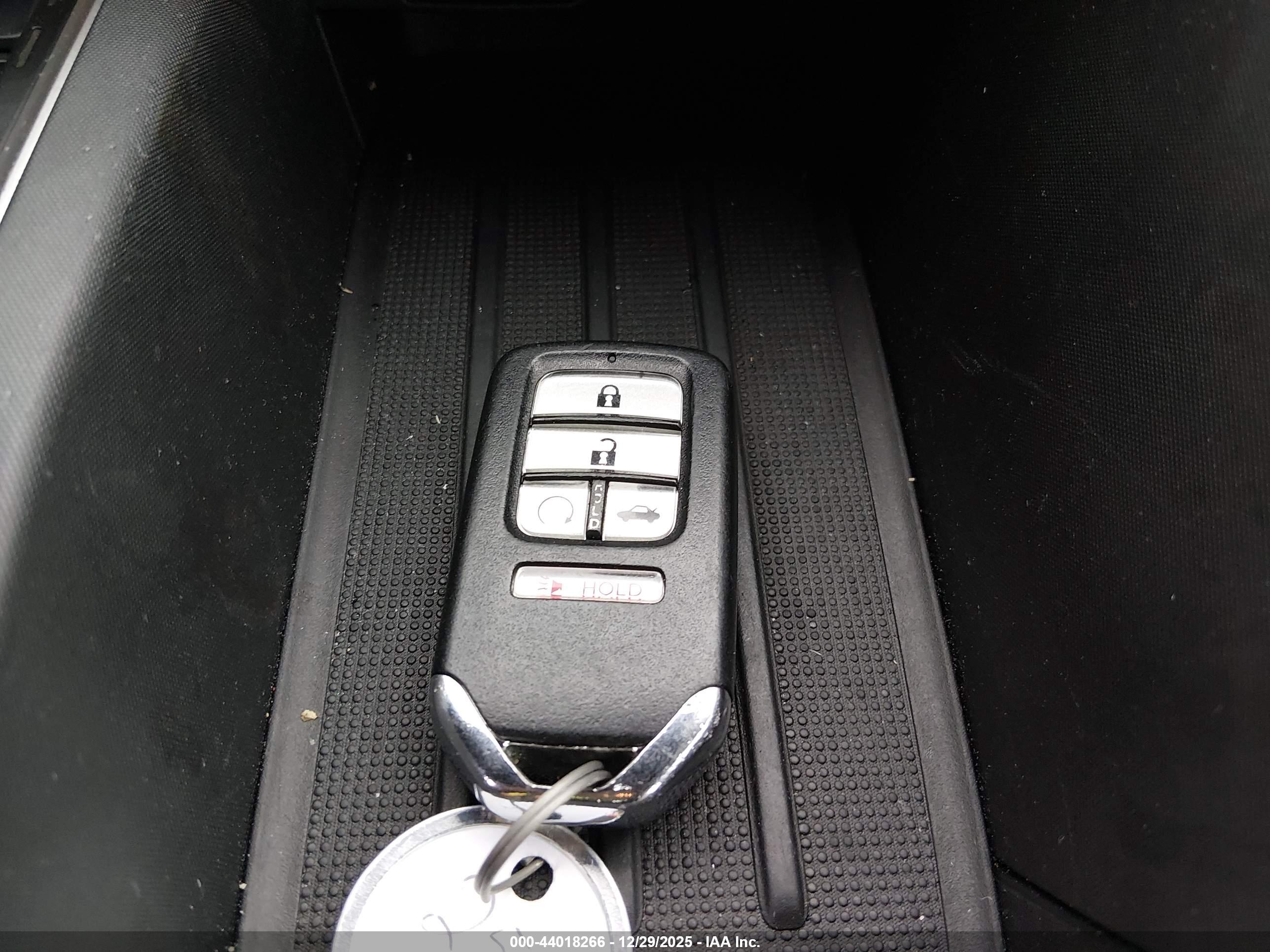 HONDA INSIGHT image 11