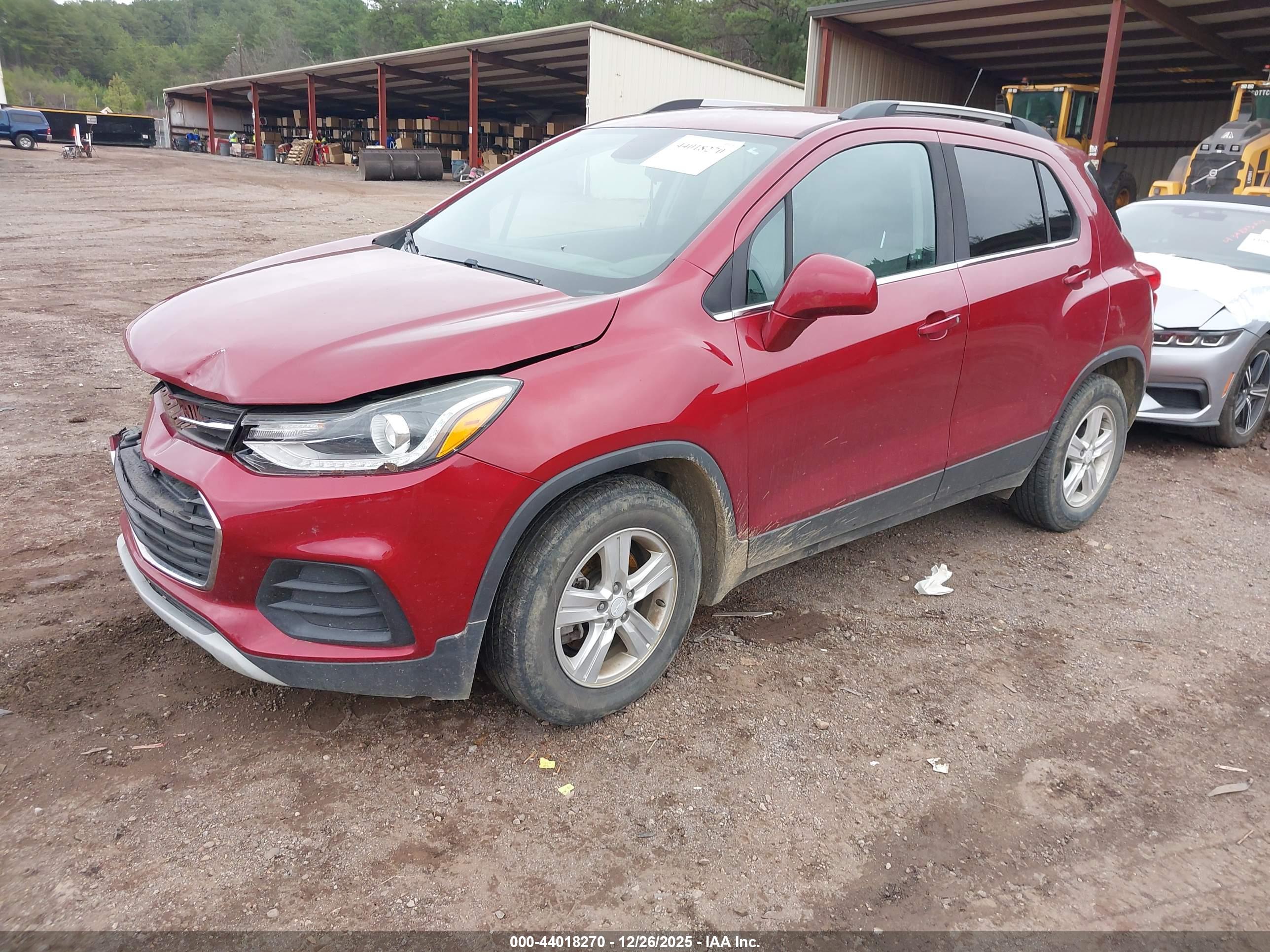 CHEVROLET TRAX image 2