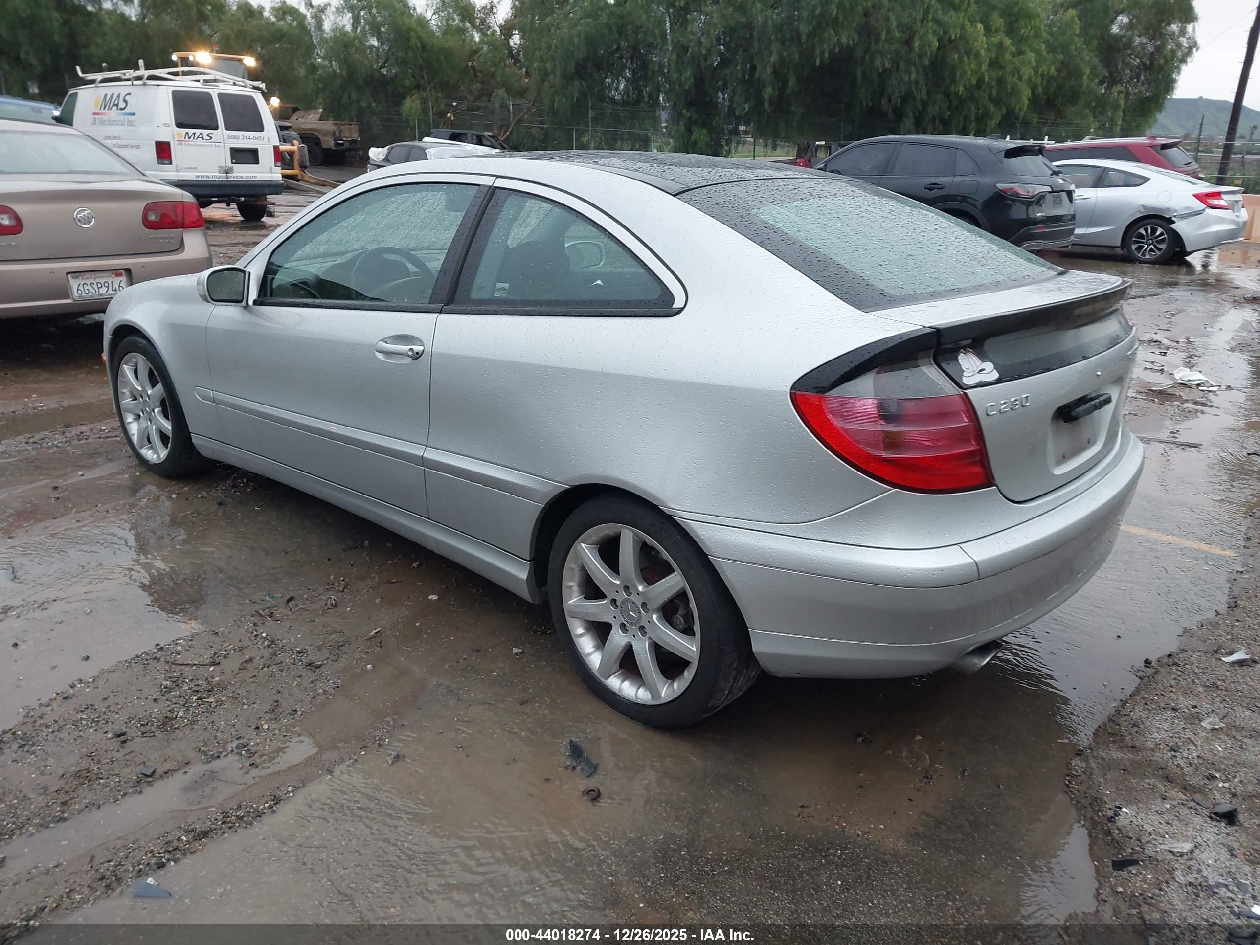 MERCEDES-BENZ C image 3