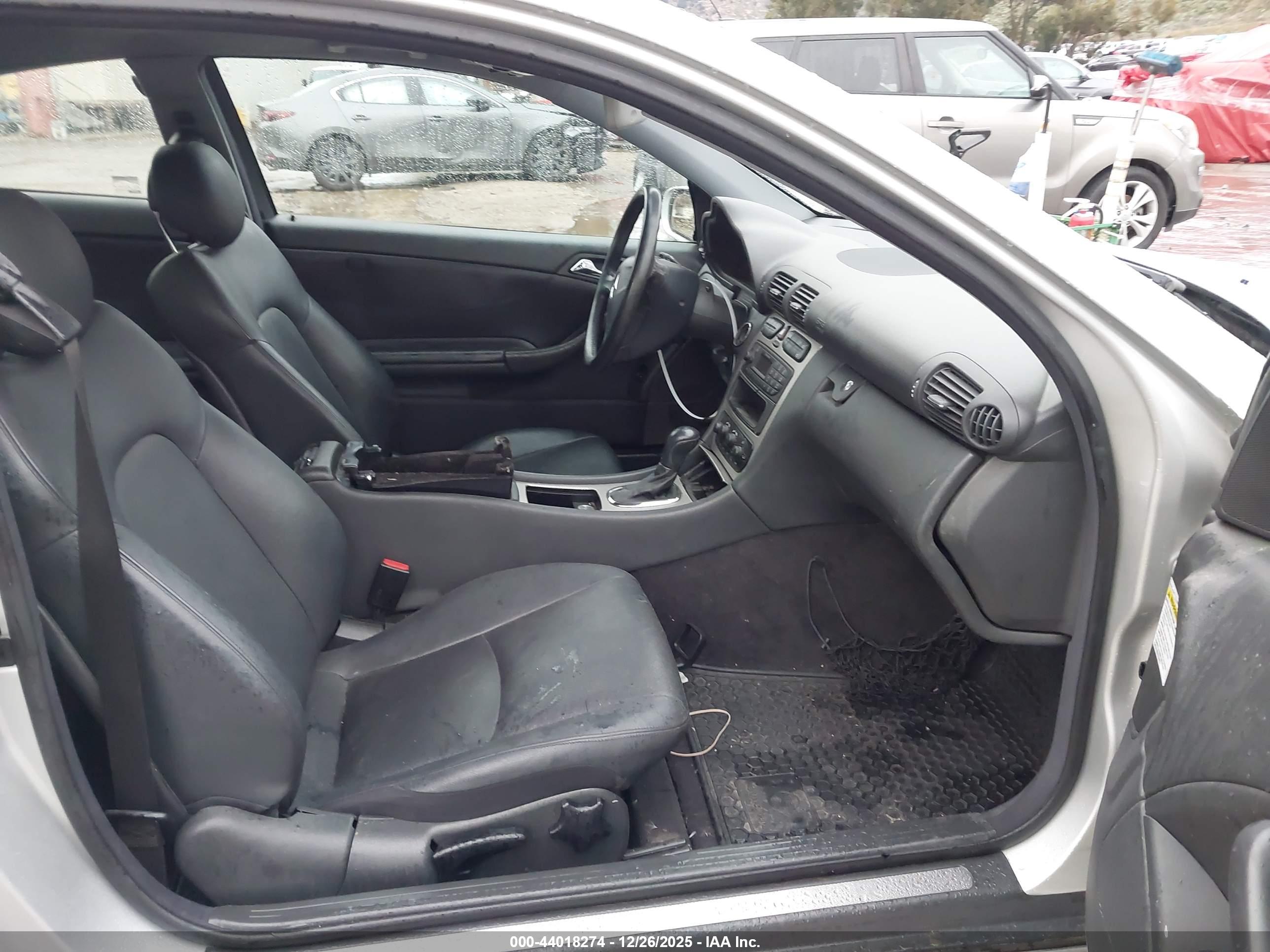 MERCEDES-BENZ C image 5