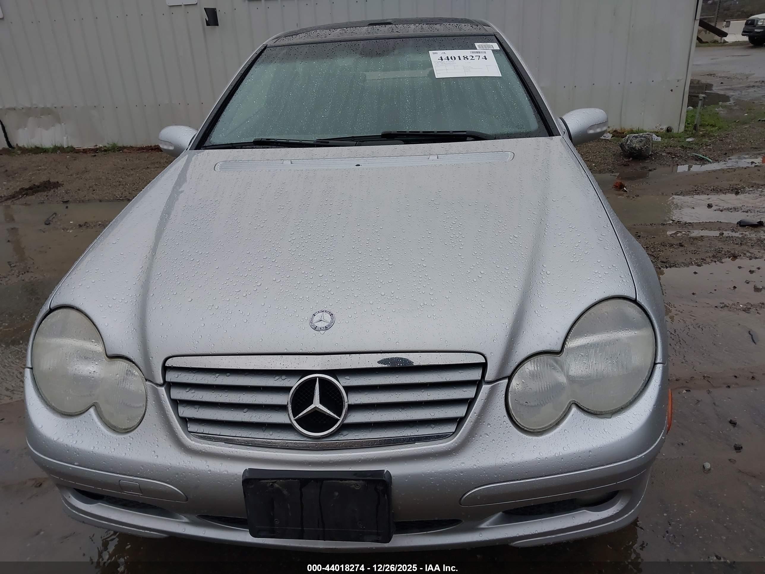 MERCEDES-BENZ C image 6
