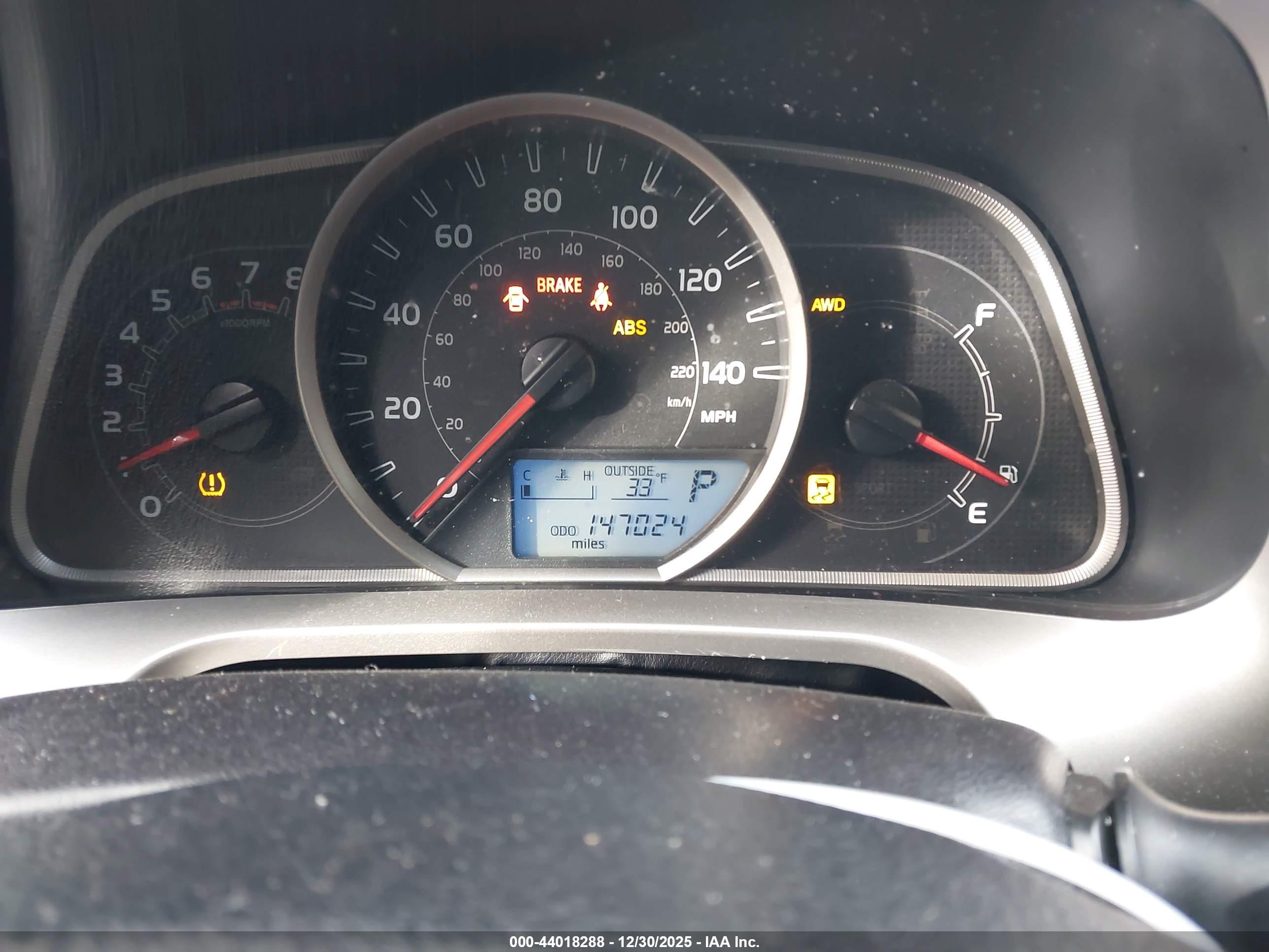 TOYOTA RAV4 image 7