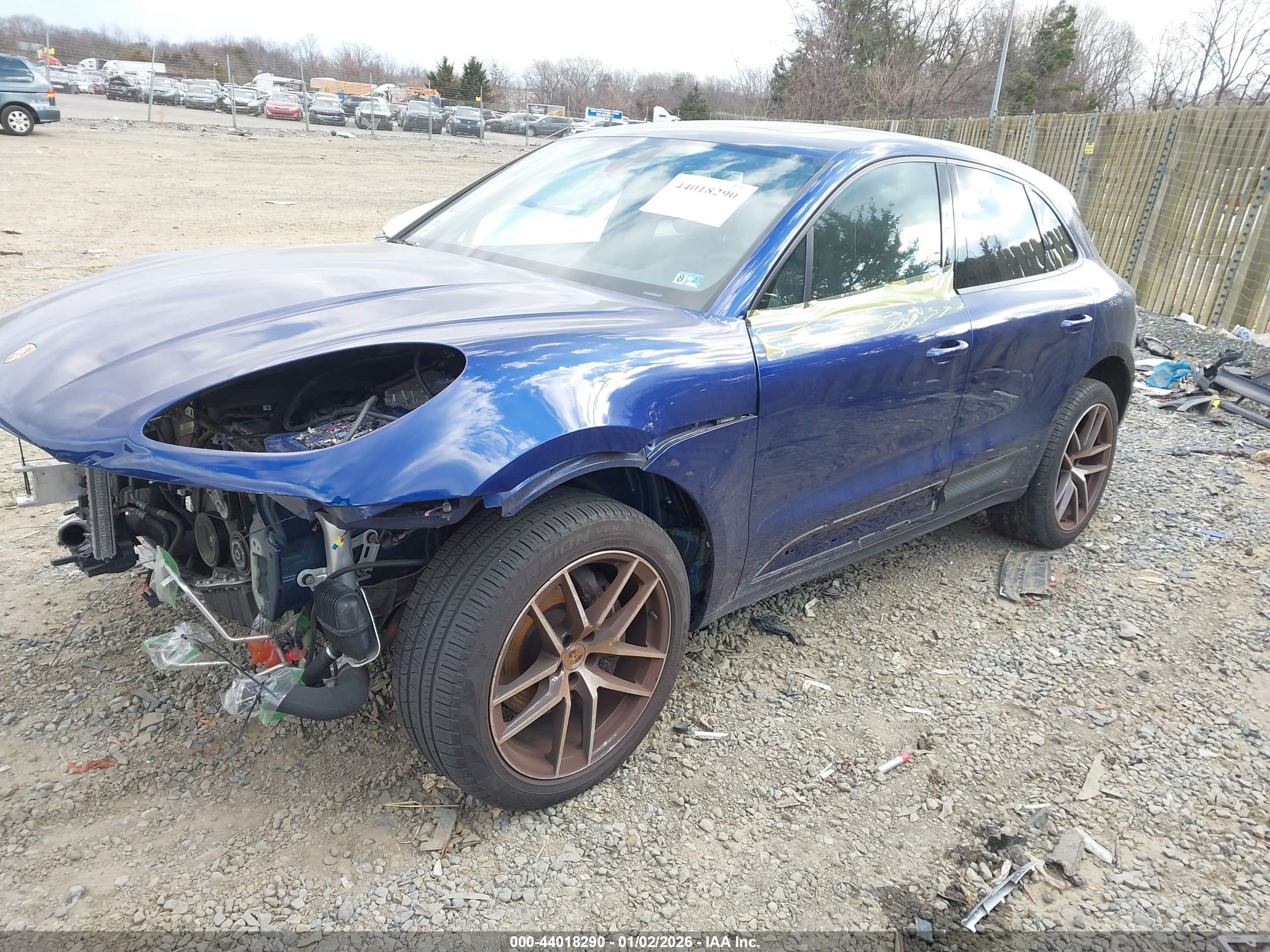 PORSCHE MACAN image 2