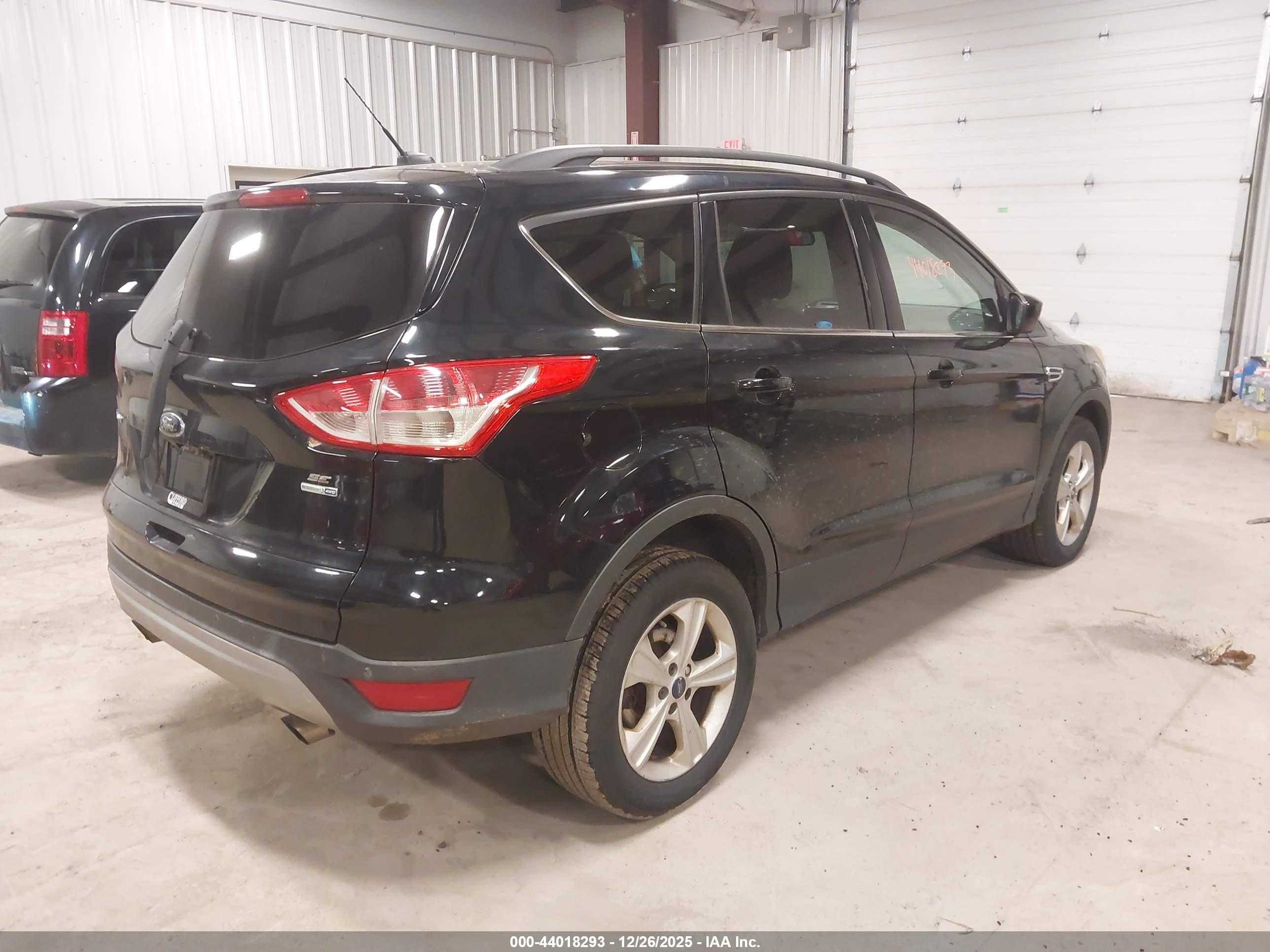 FORD ESCAPE image 4