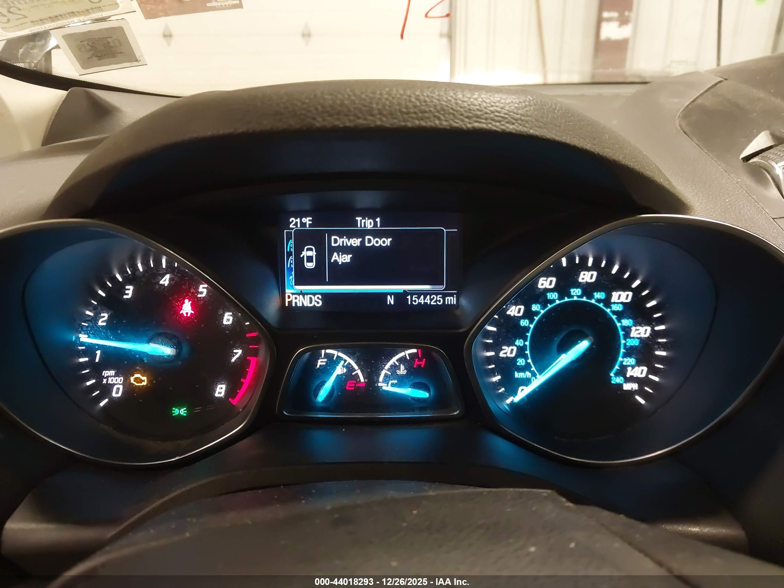 FORD ESCAPE image 7