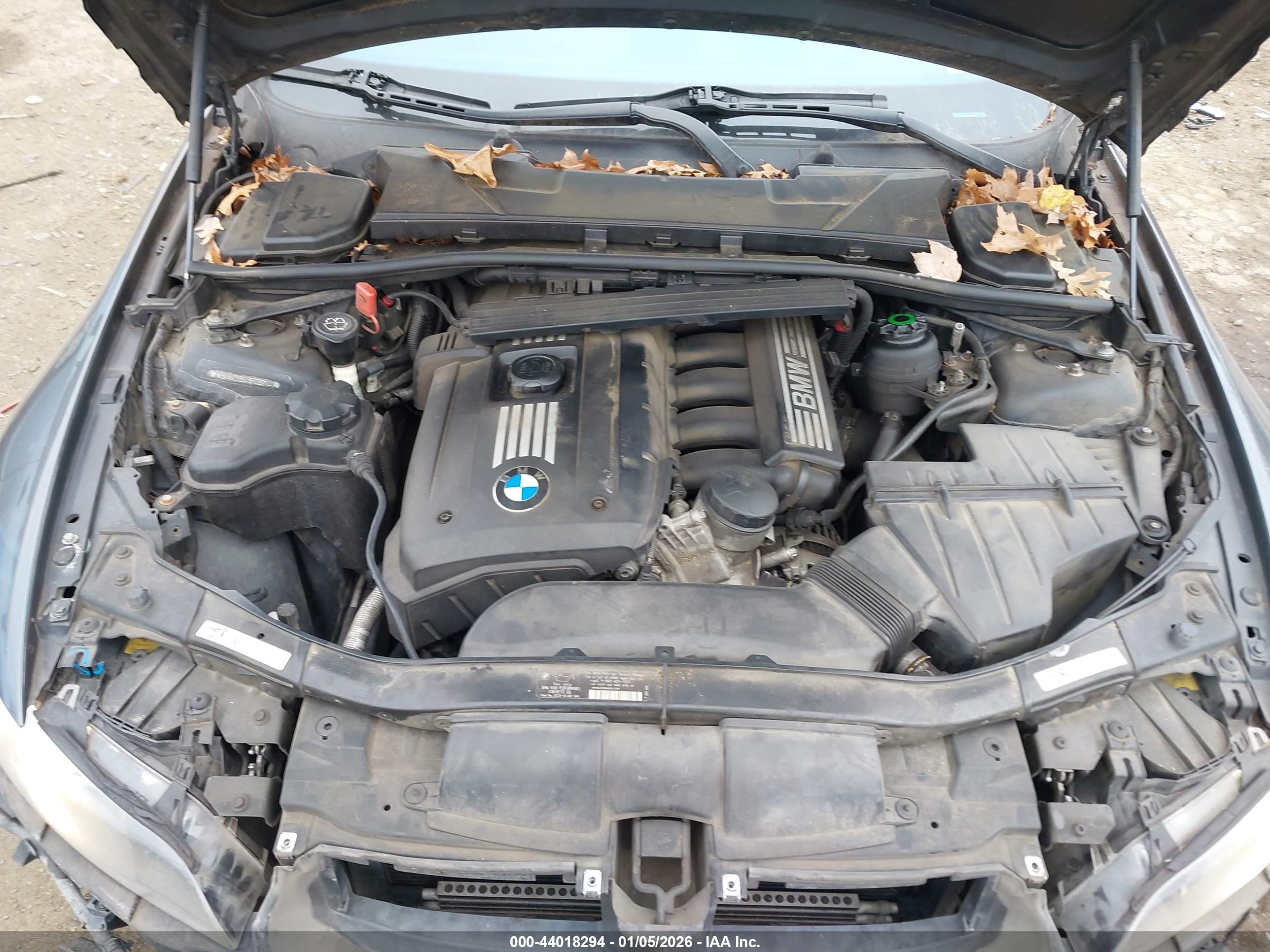 BMW 328XI image 10