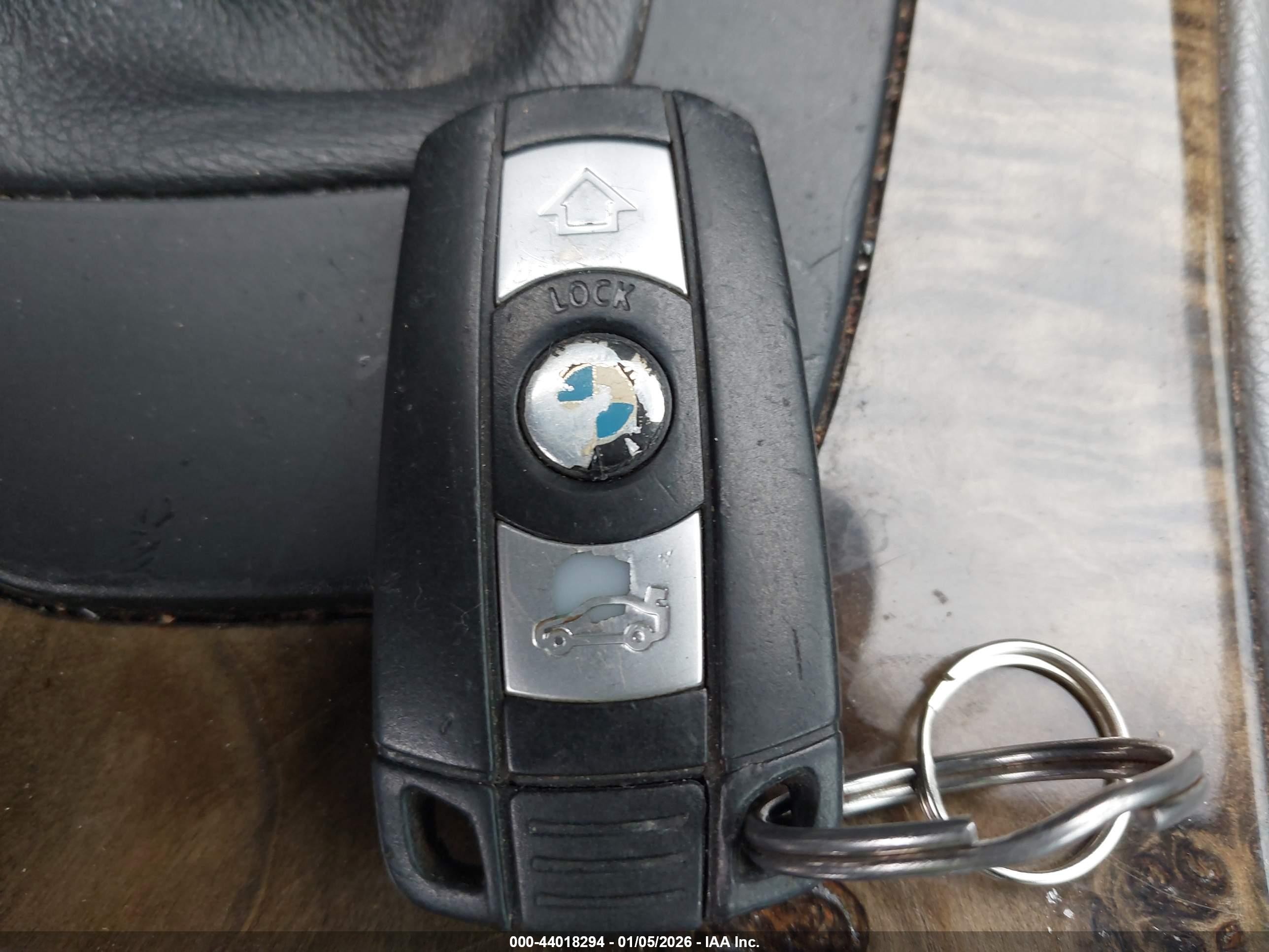 BMW 328XI image 11