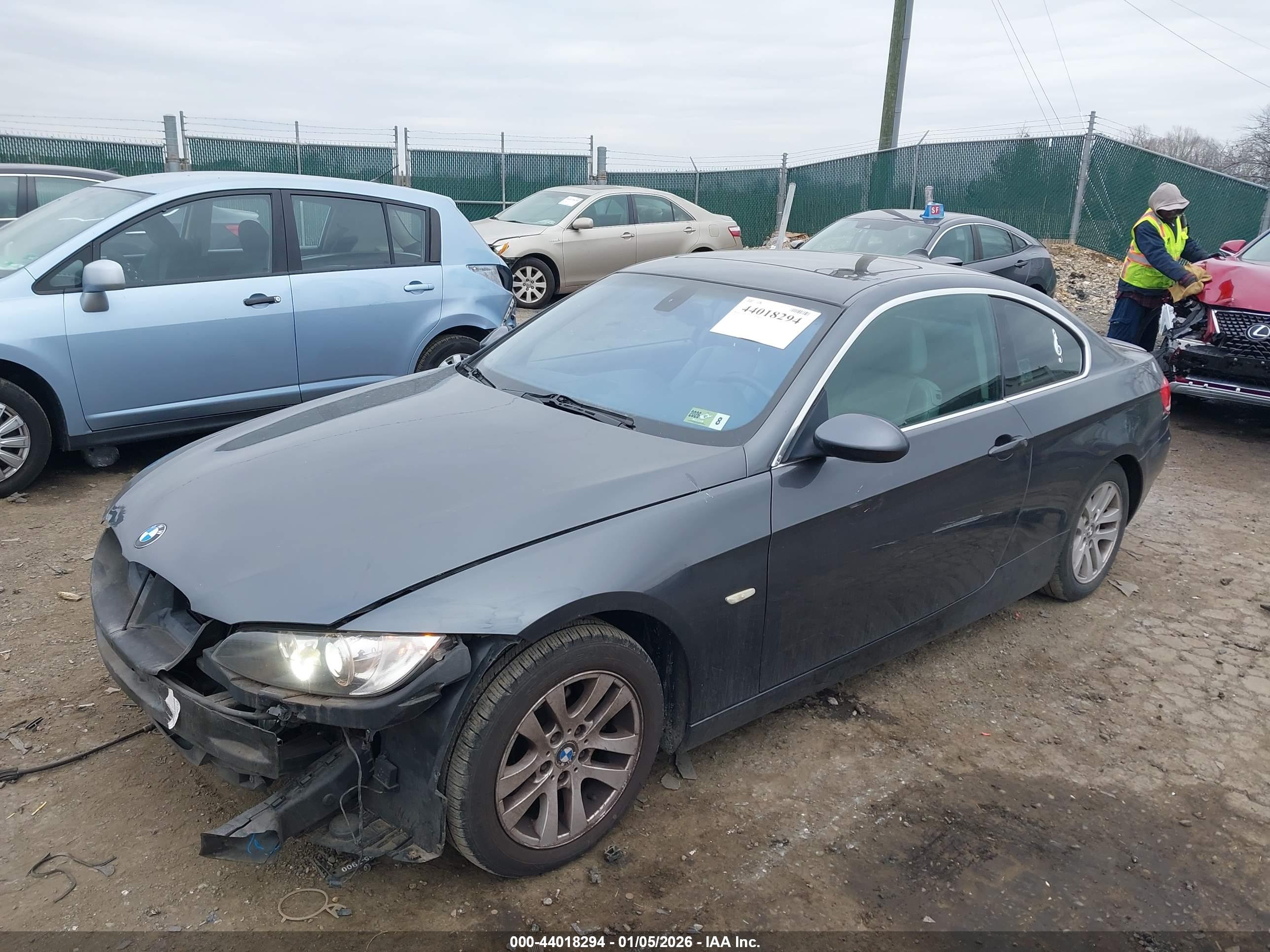 BMW 328XI image 2