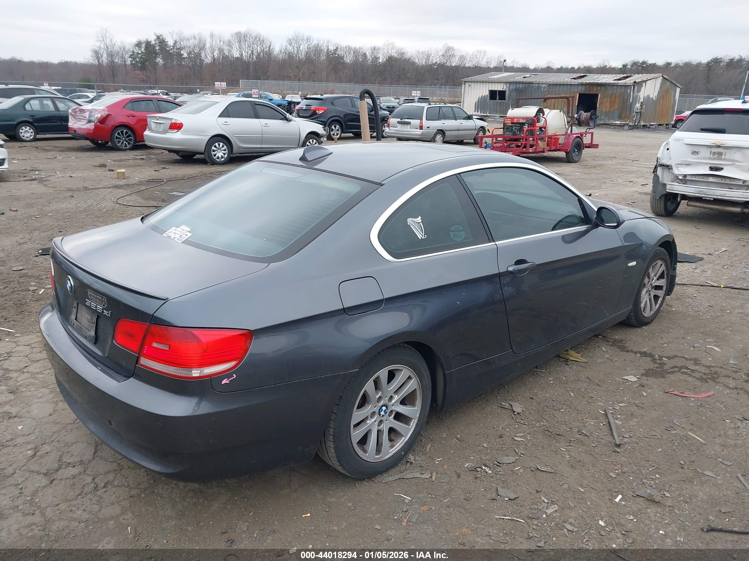 BMW 328XI image 4