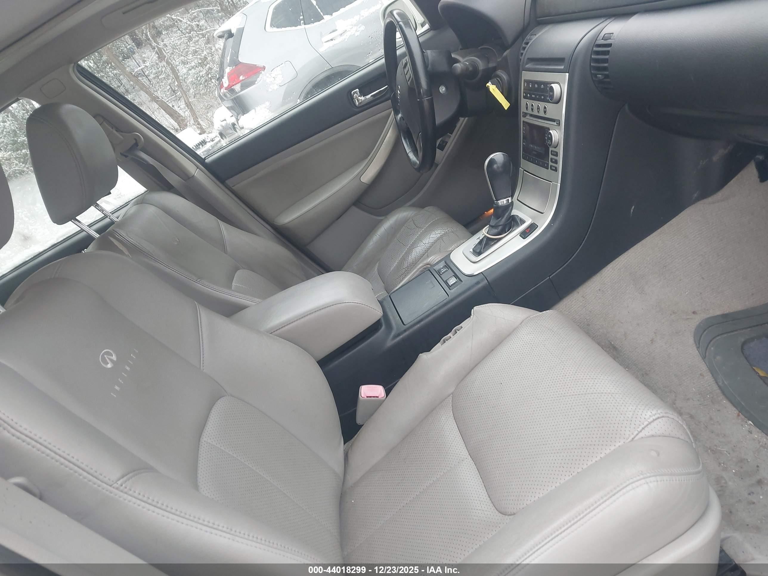 INFINITI G35X image 5