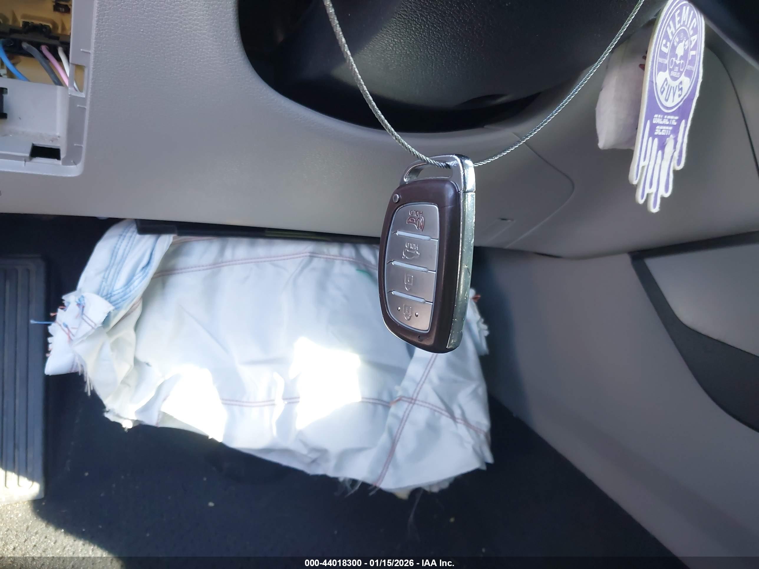 HYUNDAI SONATA image 11