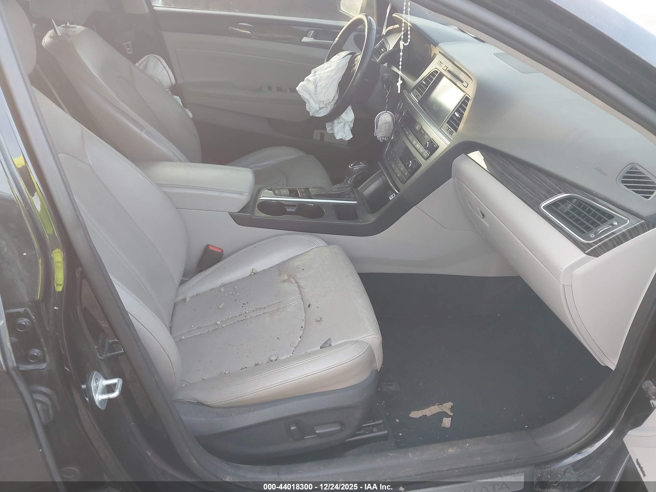 HYUNDAI SONATA image 5