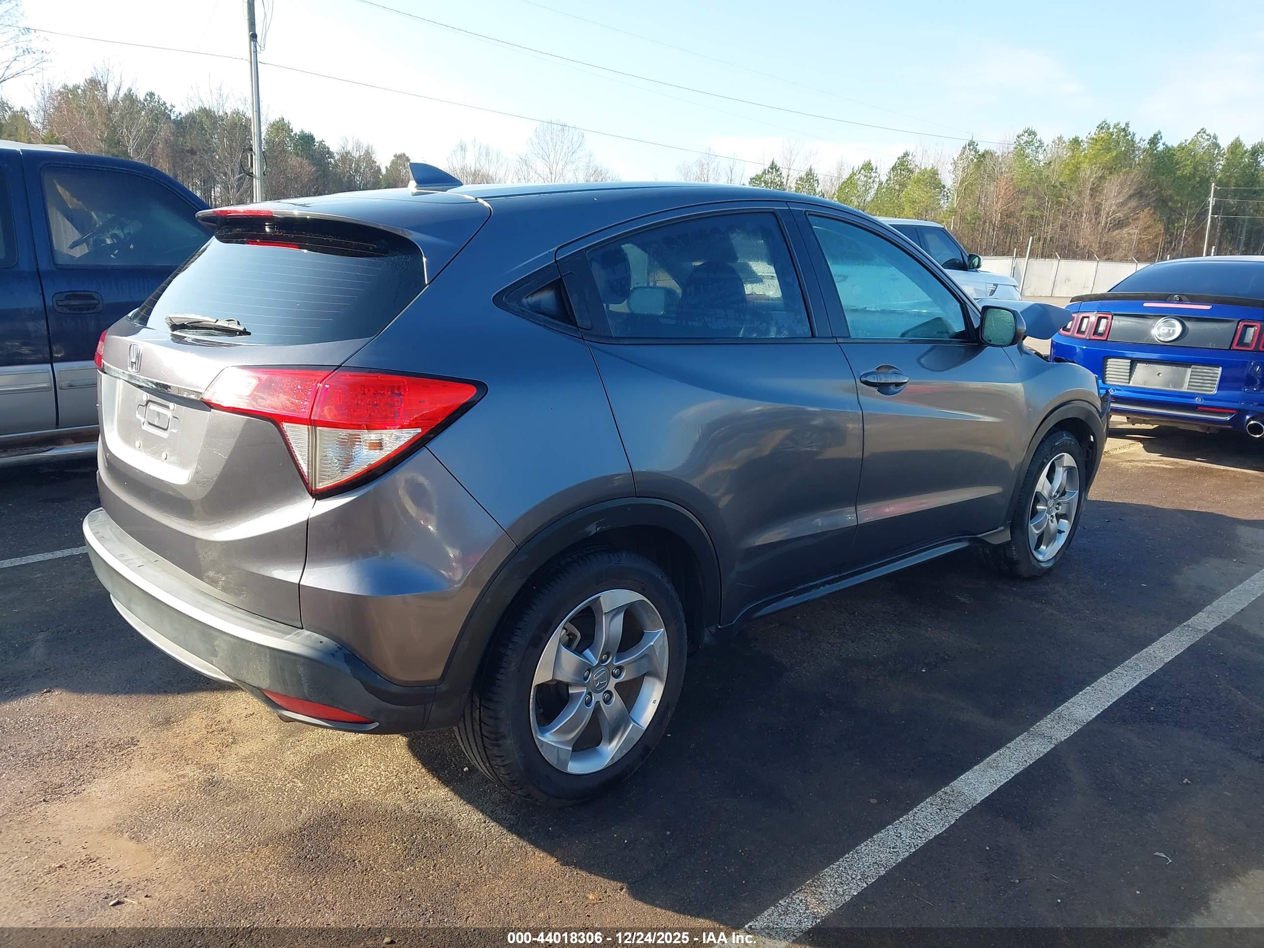 HONDA HR-V image 4