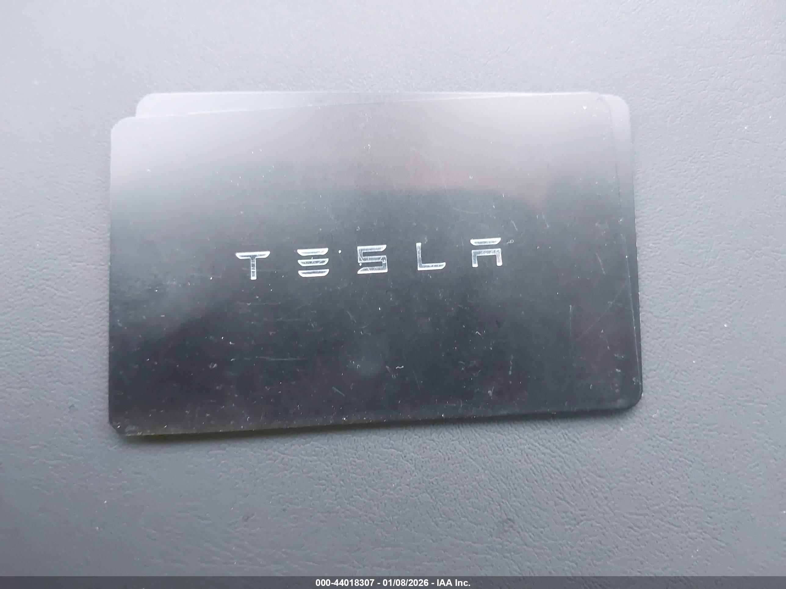 TESLA MODEL image 11