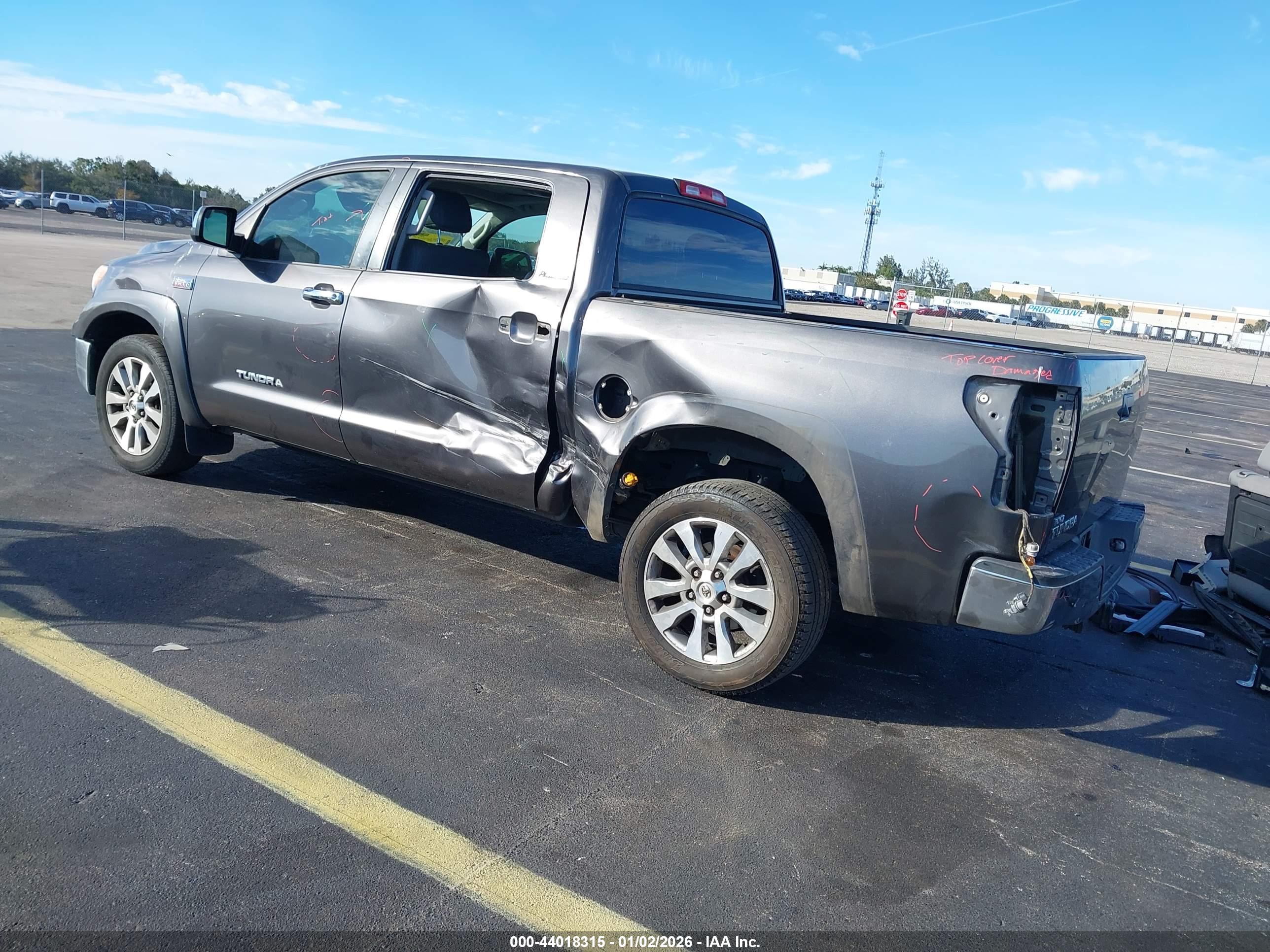 TOYOTA TUNDRA image 3
