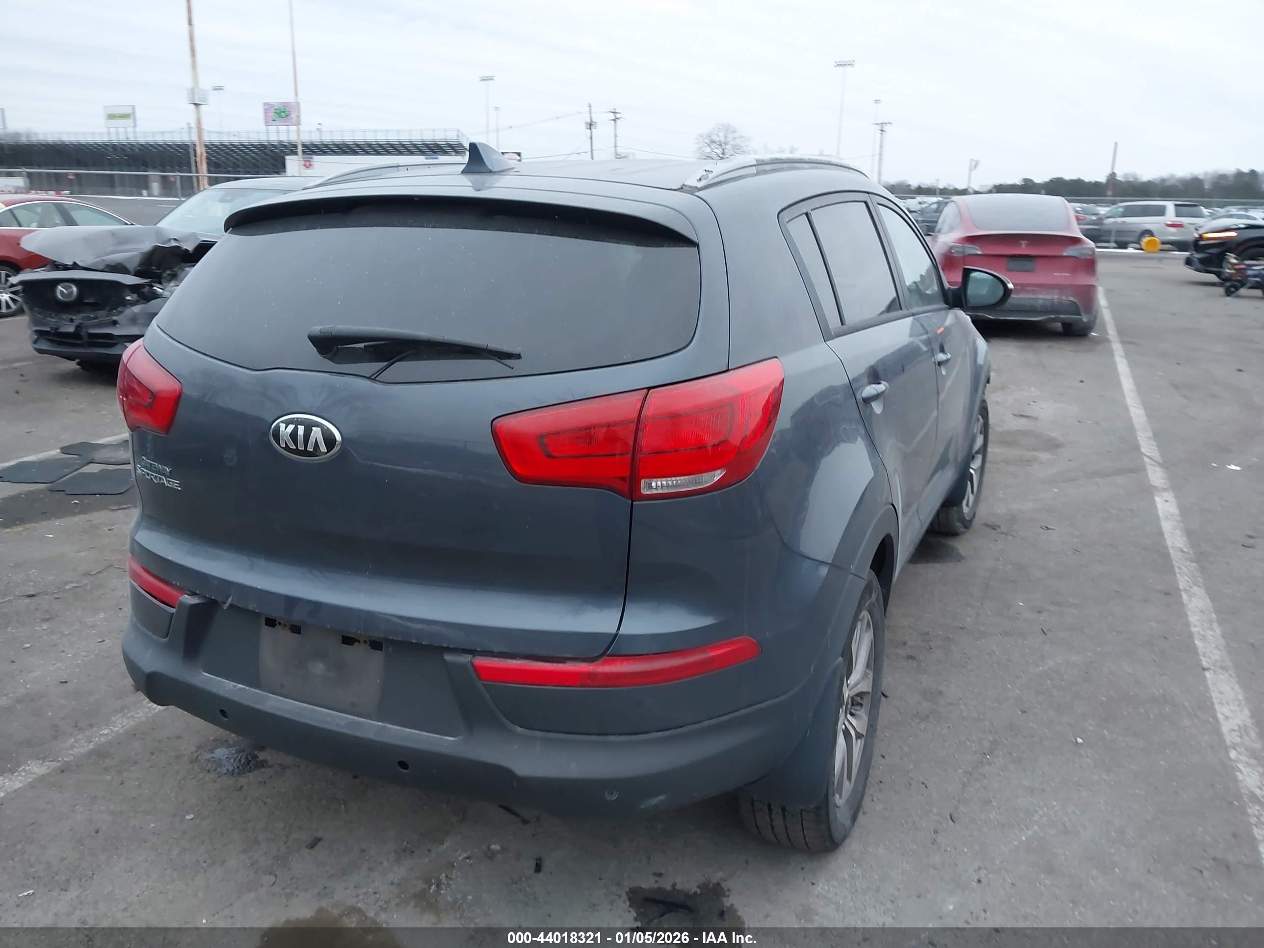 KIA SPORTAGE image 4