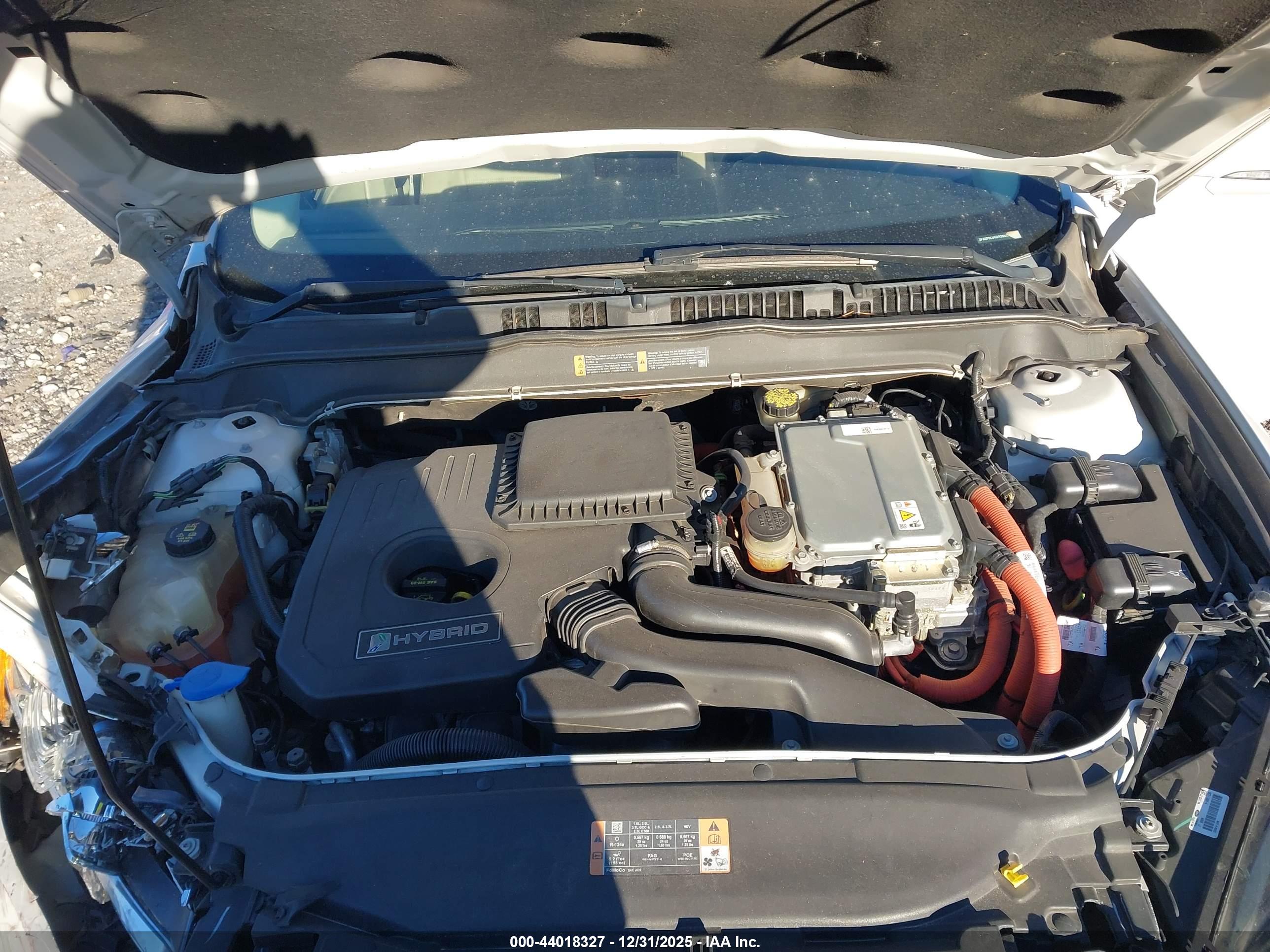 FORD FUSION image 10