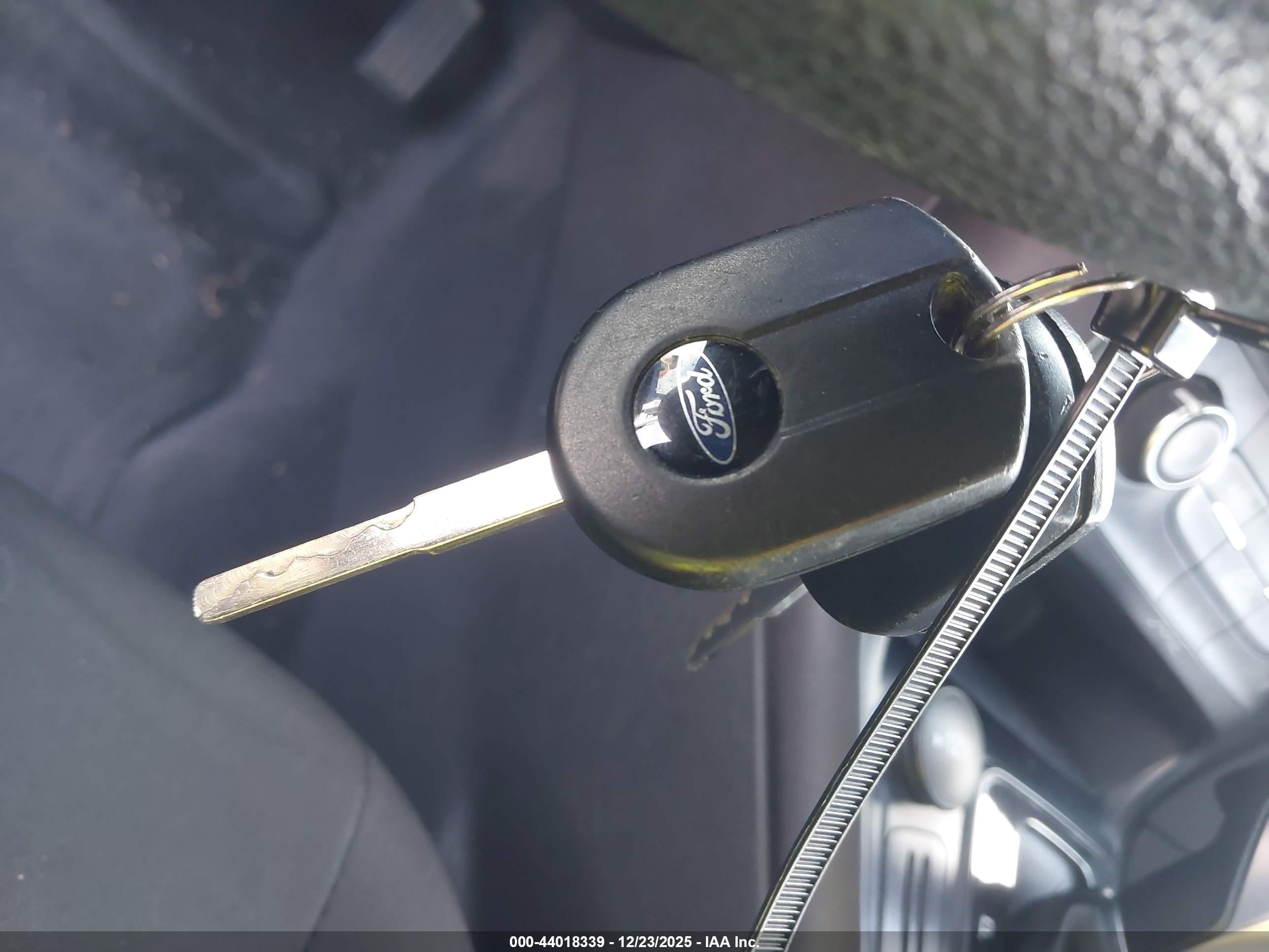 FORD FOCUS image 11