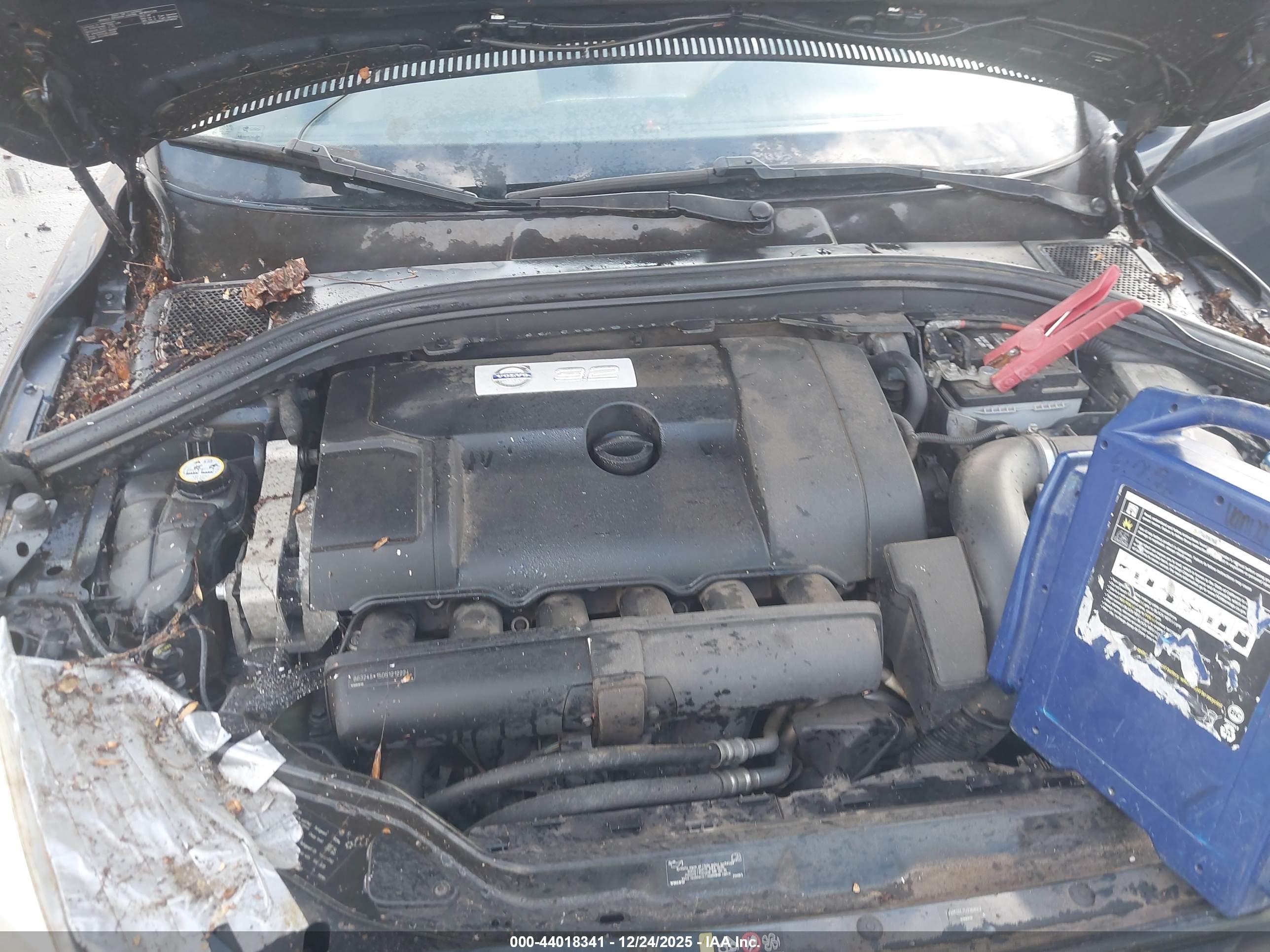 VOLVO XC60 image 10