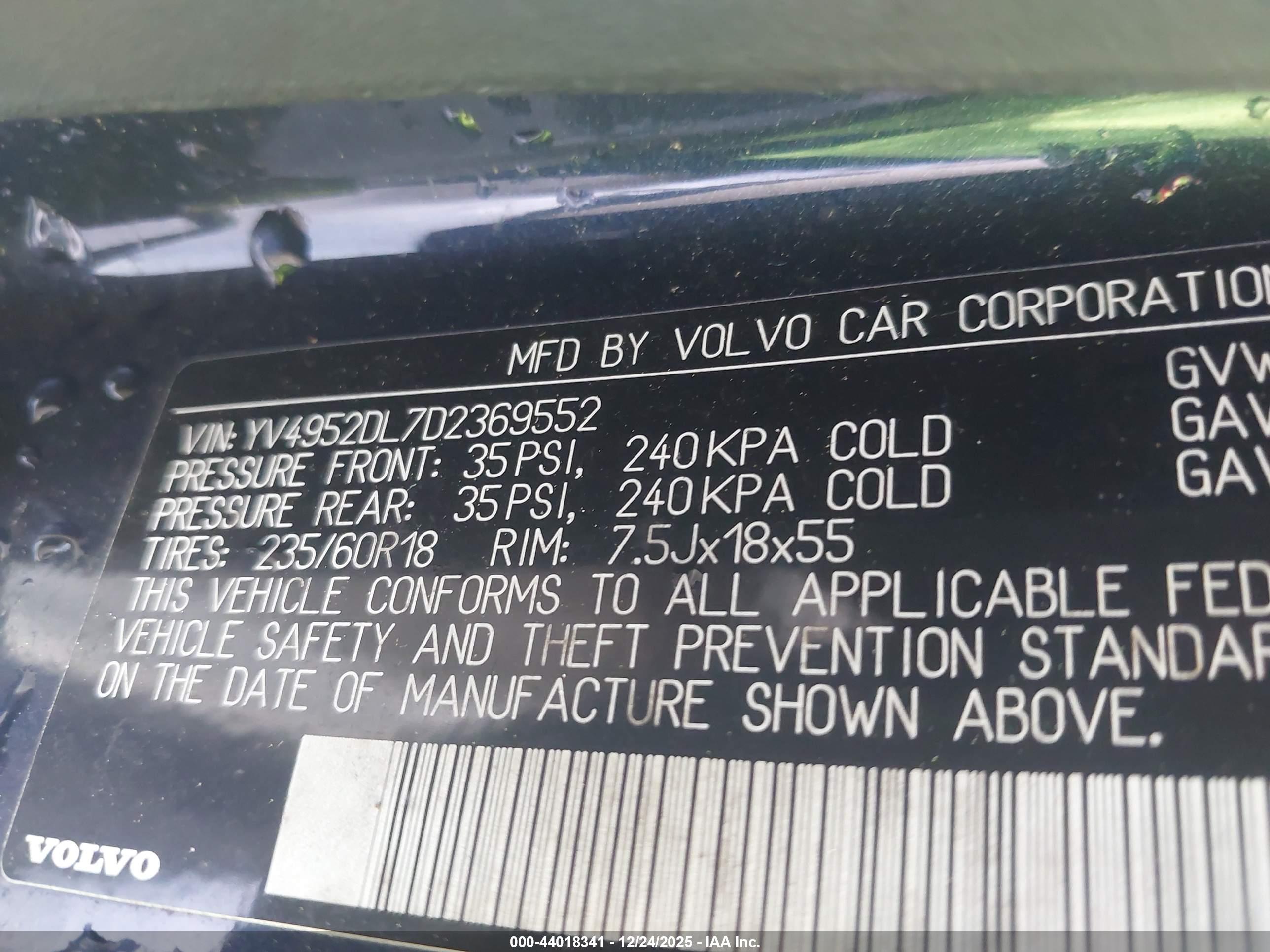 VOLVO XC60 image 9
