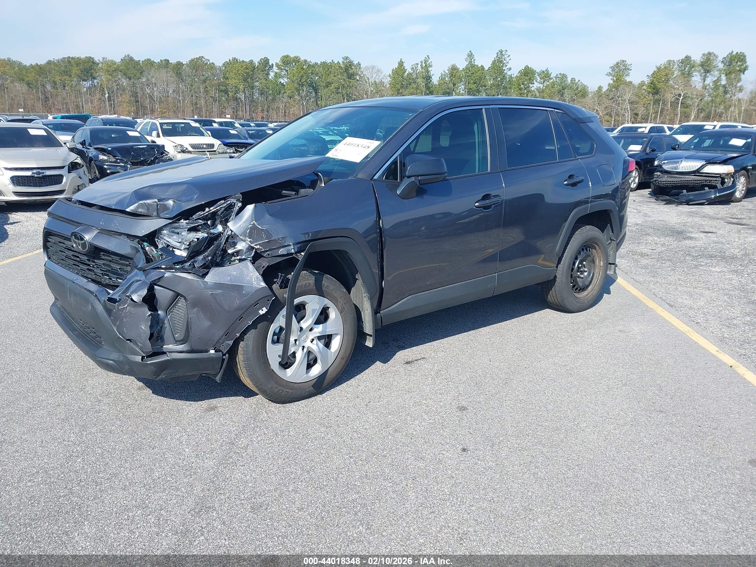 TOYOTA RAV4 image 2