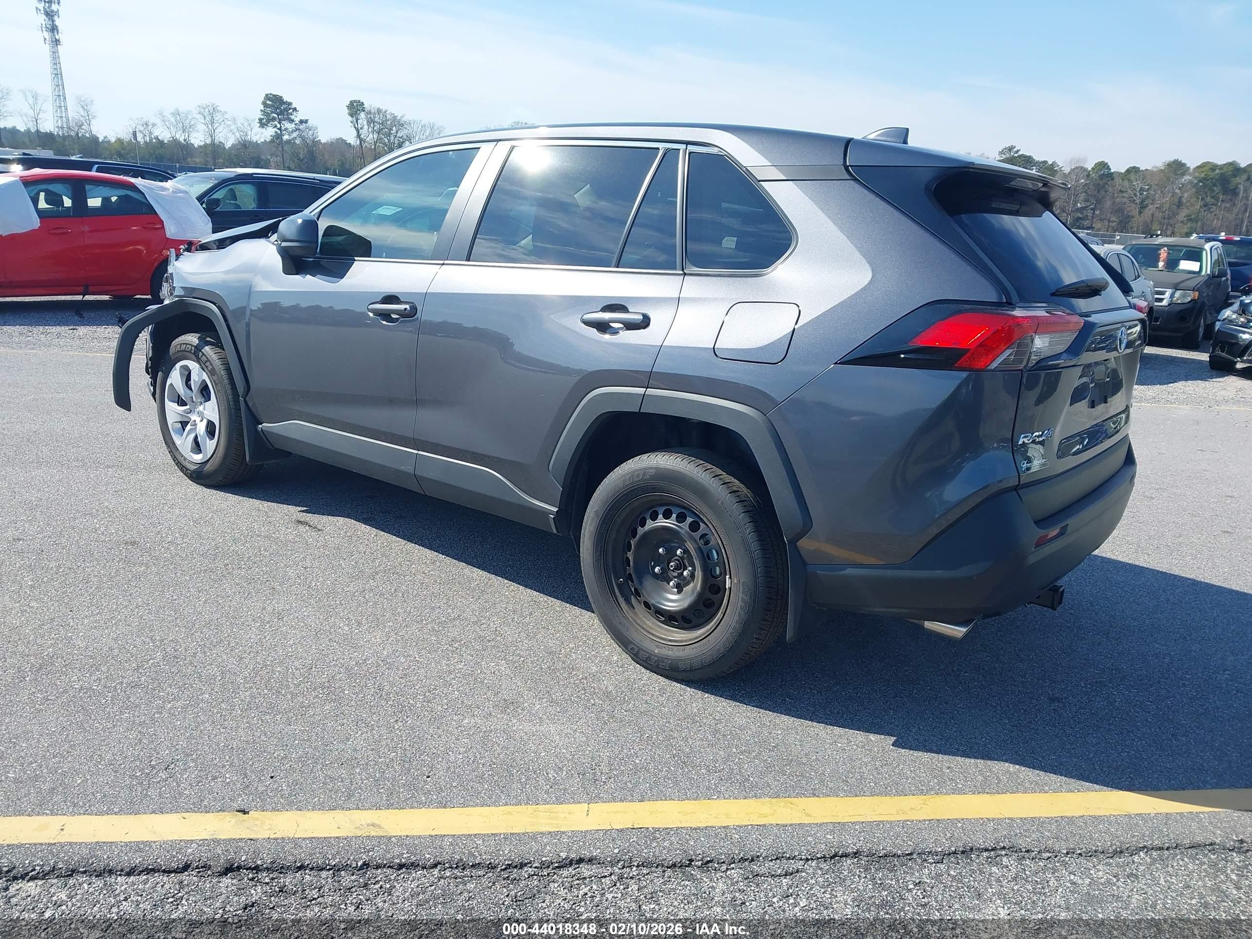 TOYOTA RAV4 image 3