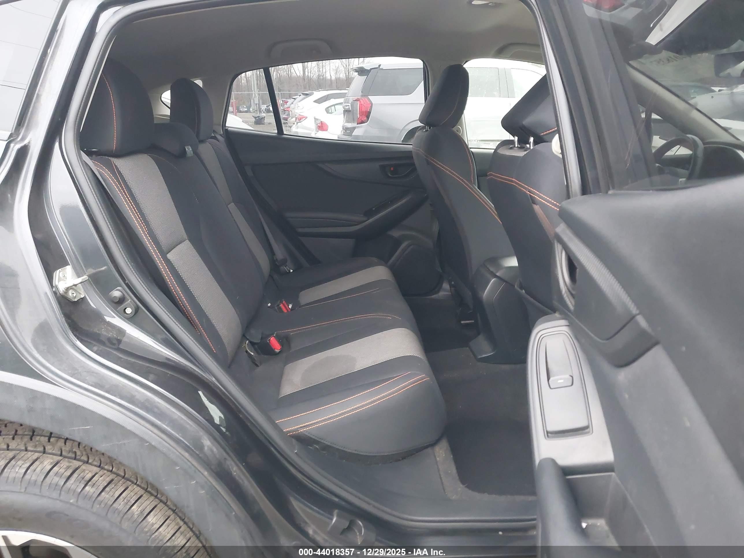 SUBARU CROSSTREK image 8