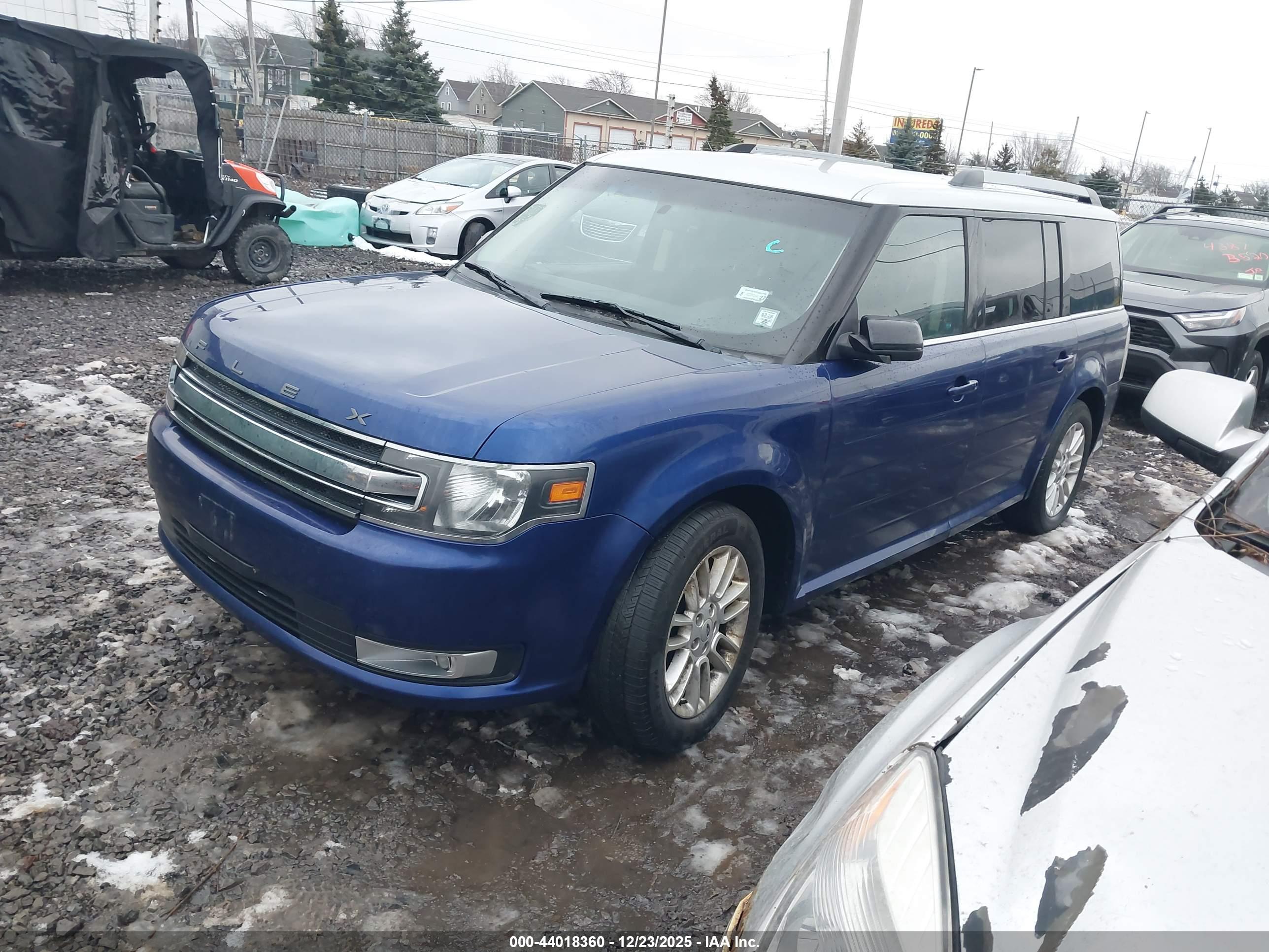 FORD FLEX image 2