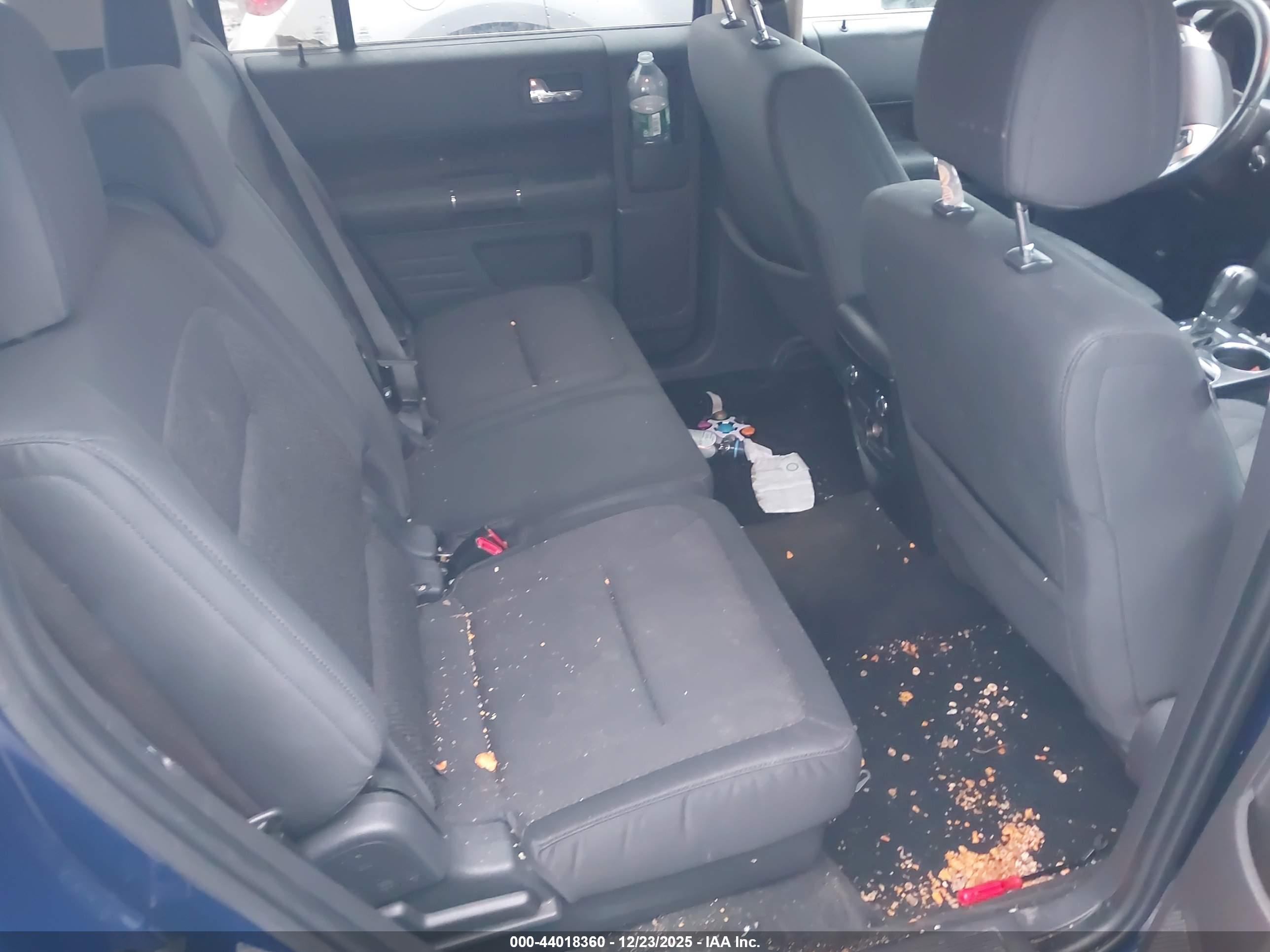 FORD FLEX image 8