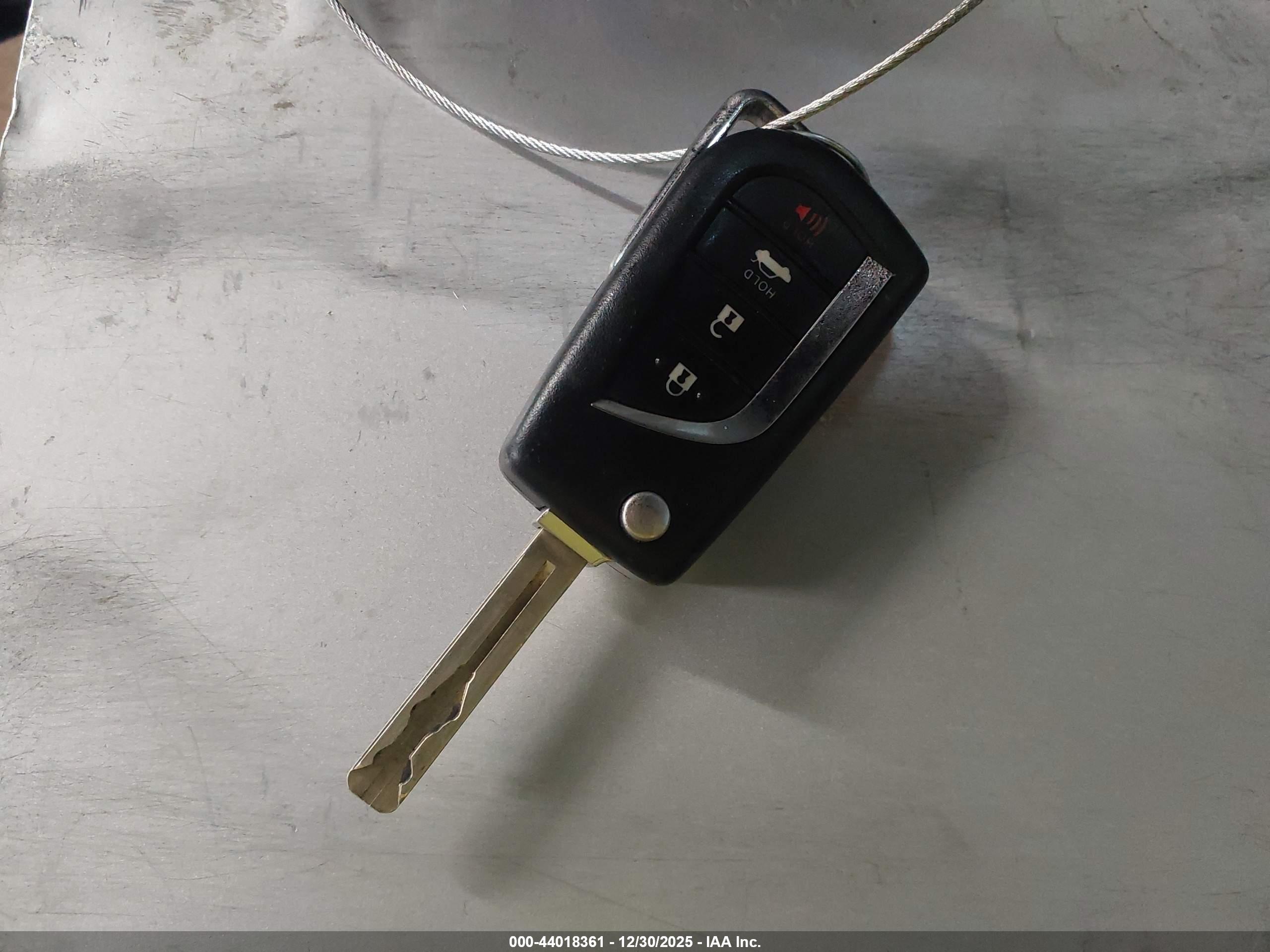 TOYOTA COROLLA image 11