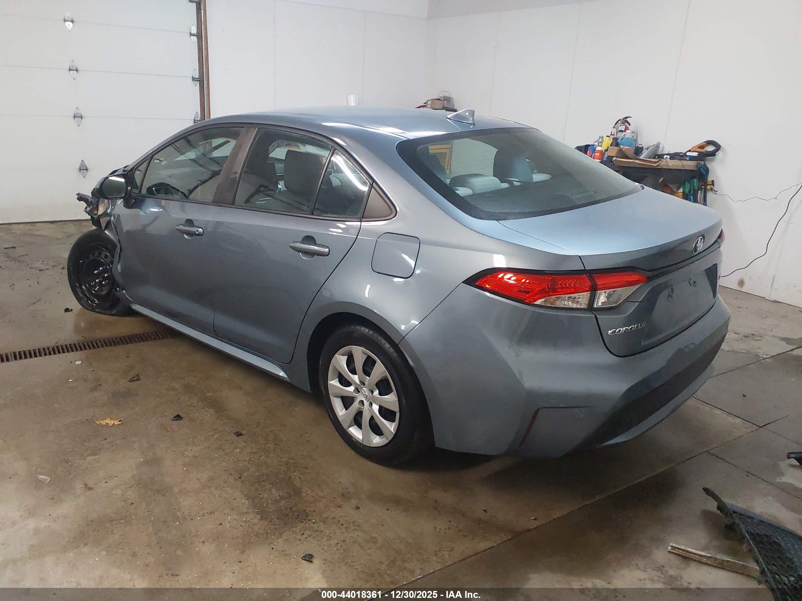 TOYOTA COROLLA image 3