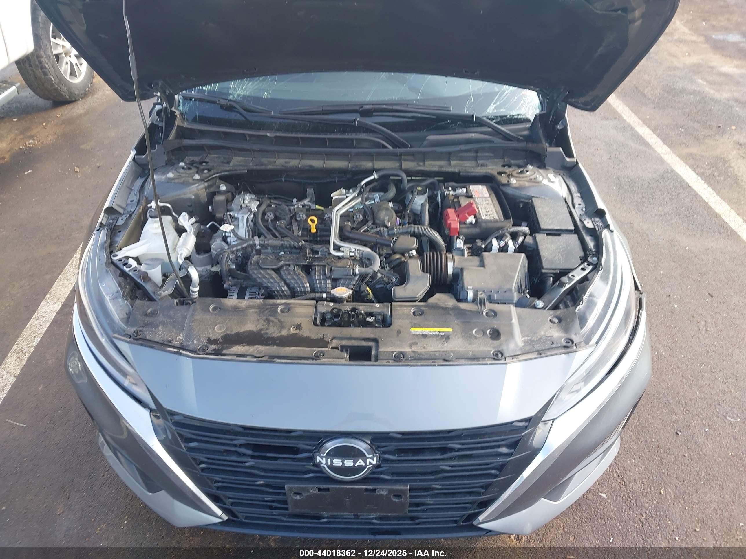 NISSAN ALTIMA image 10