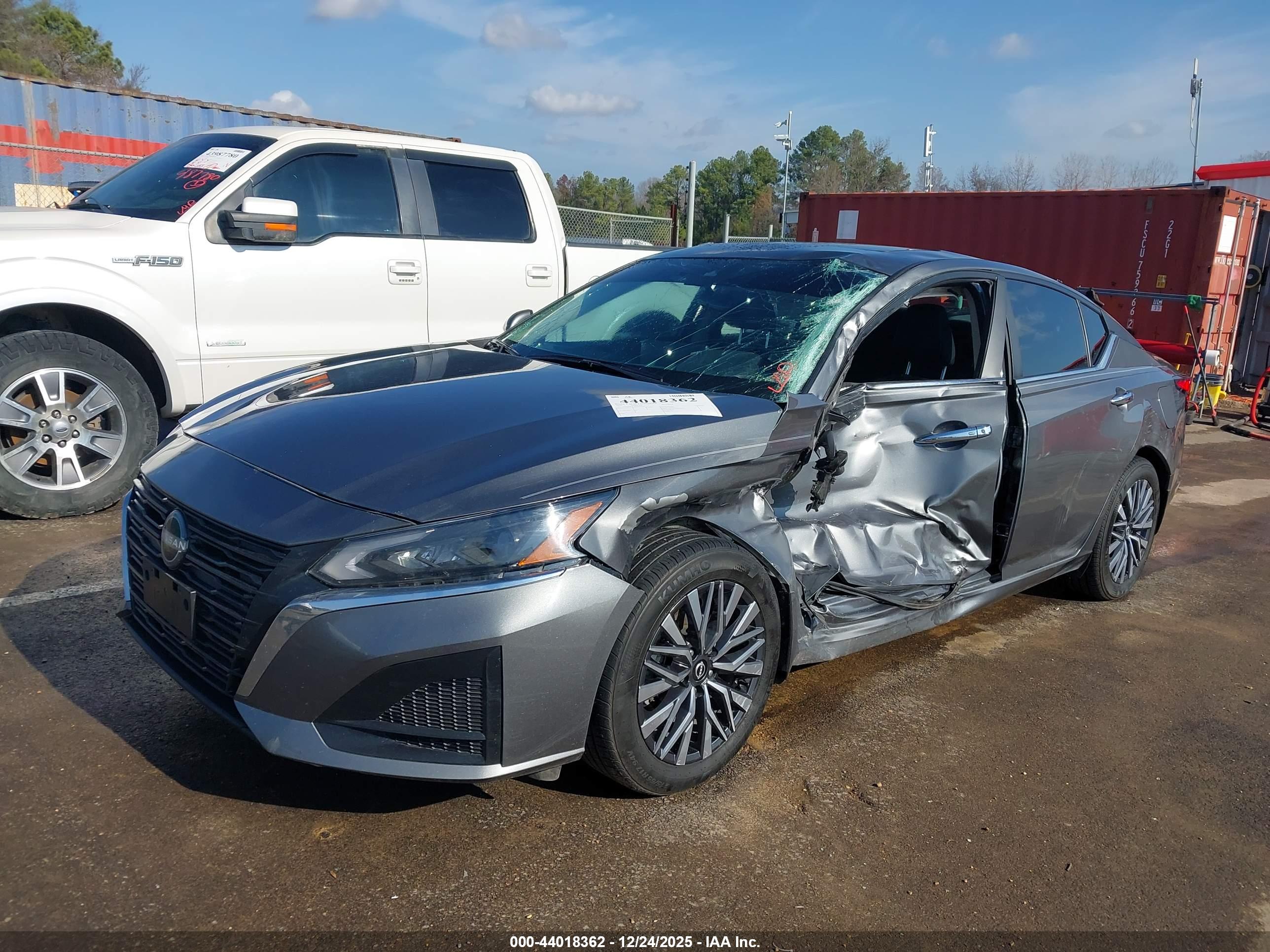 NISSAN ALTIMA image 6