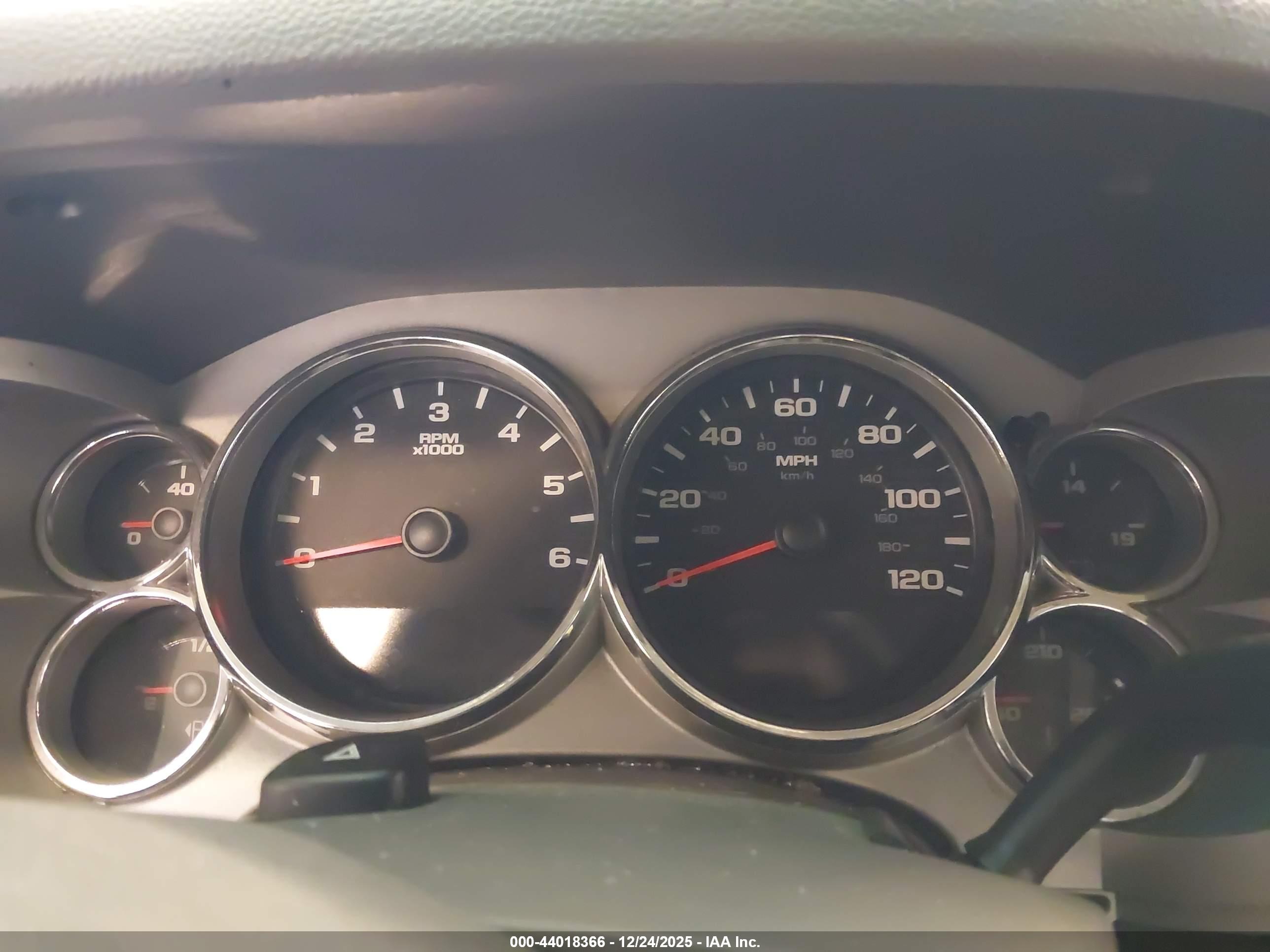 GMC SIERRA image 7
