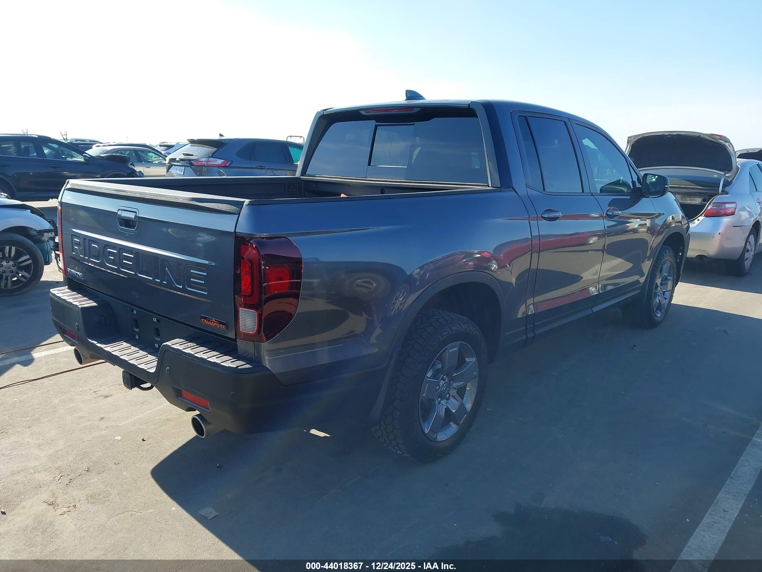 HONDA RIDGELINE image 4