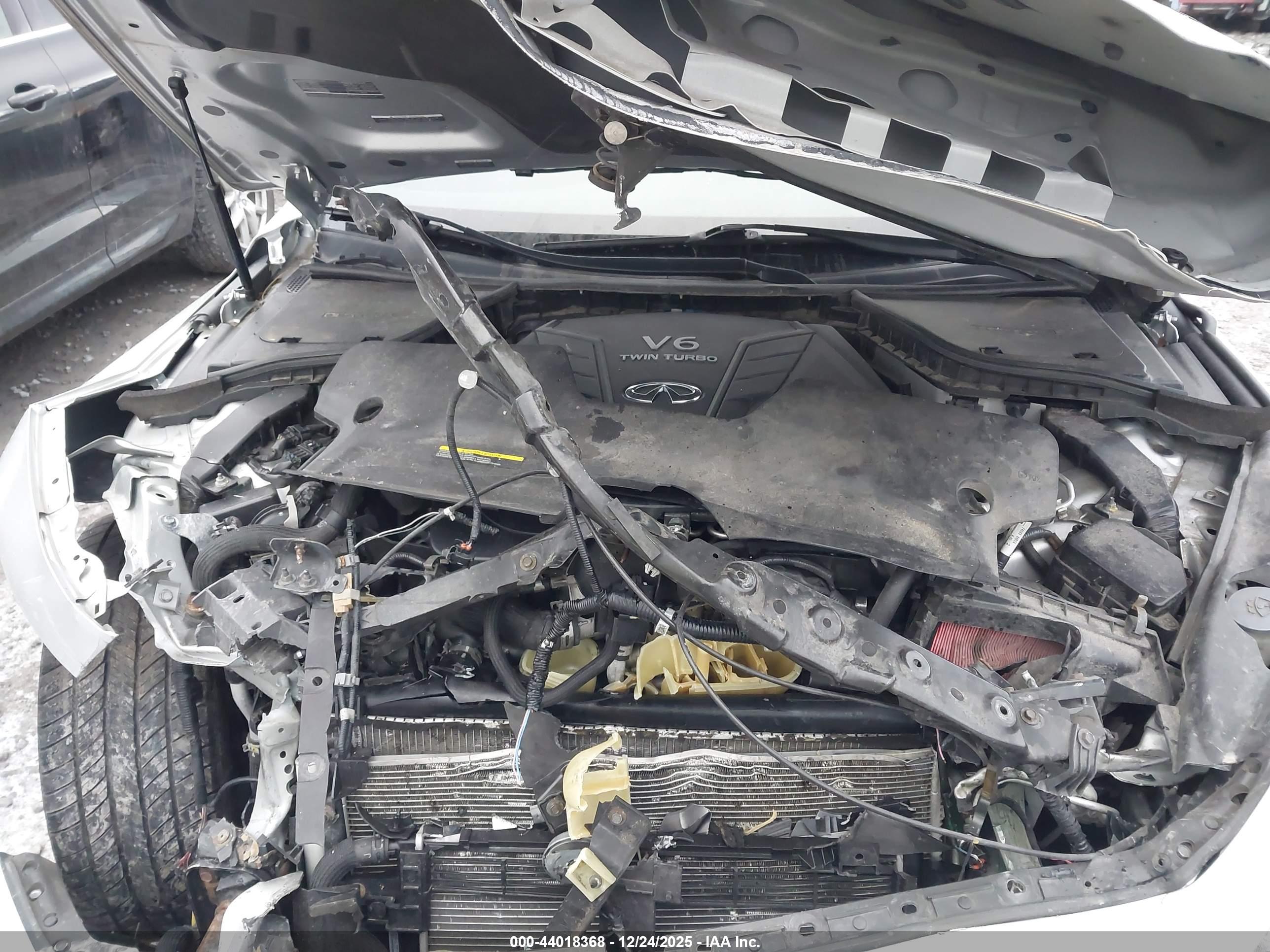 INFINITI Q50 image 10