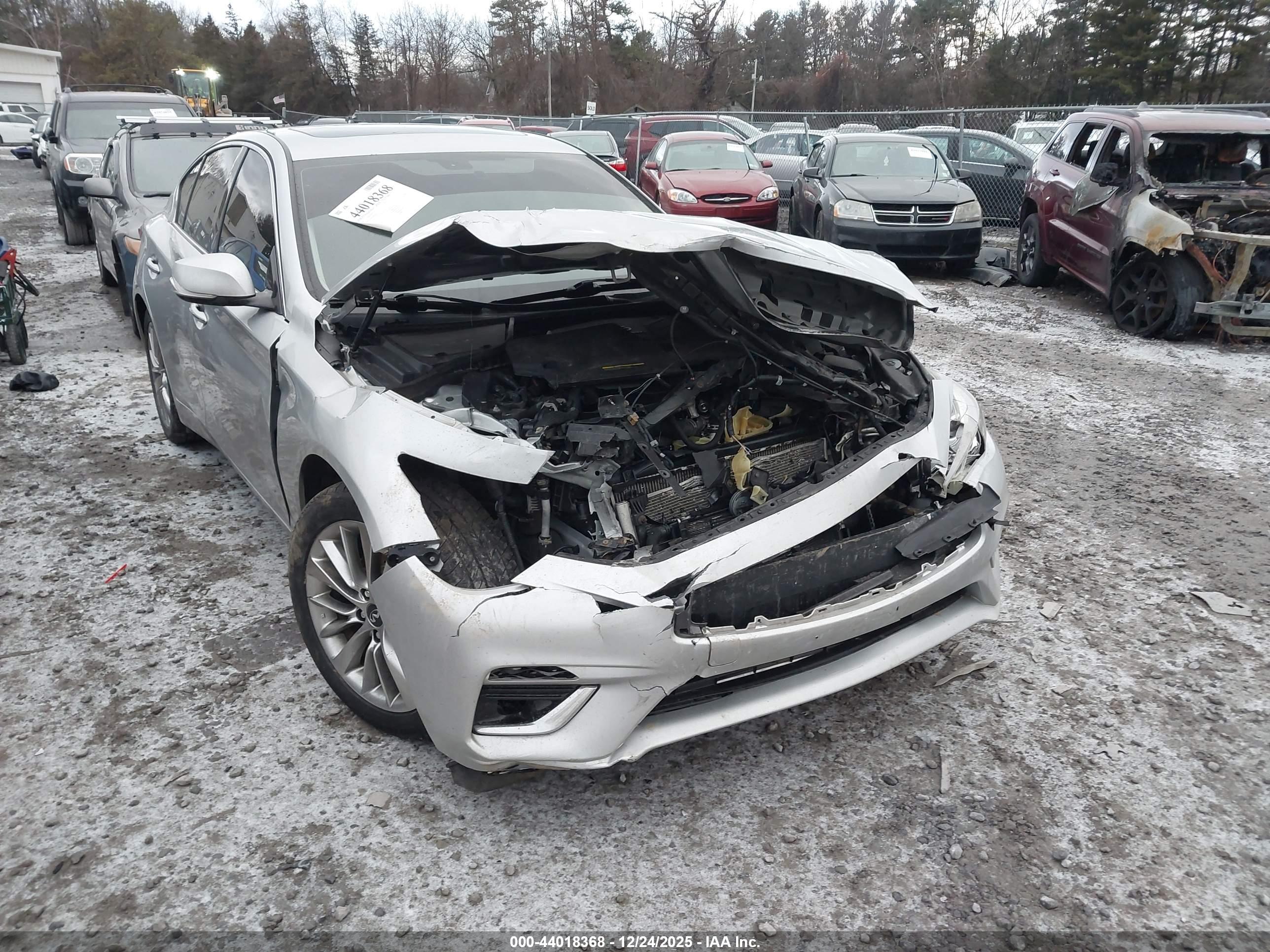 INFINITI Q50 image 6