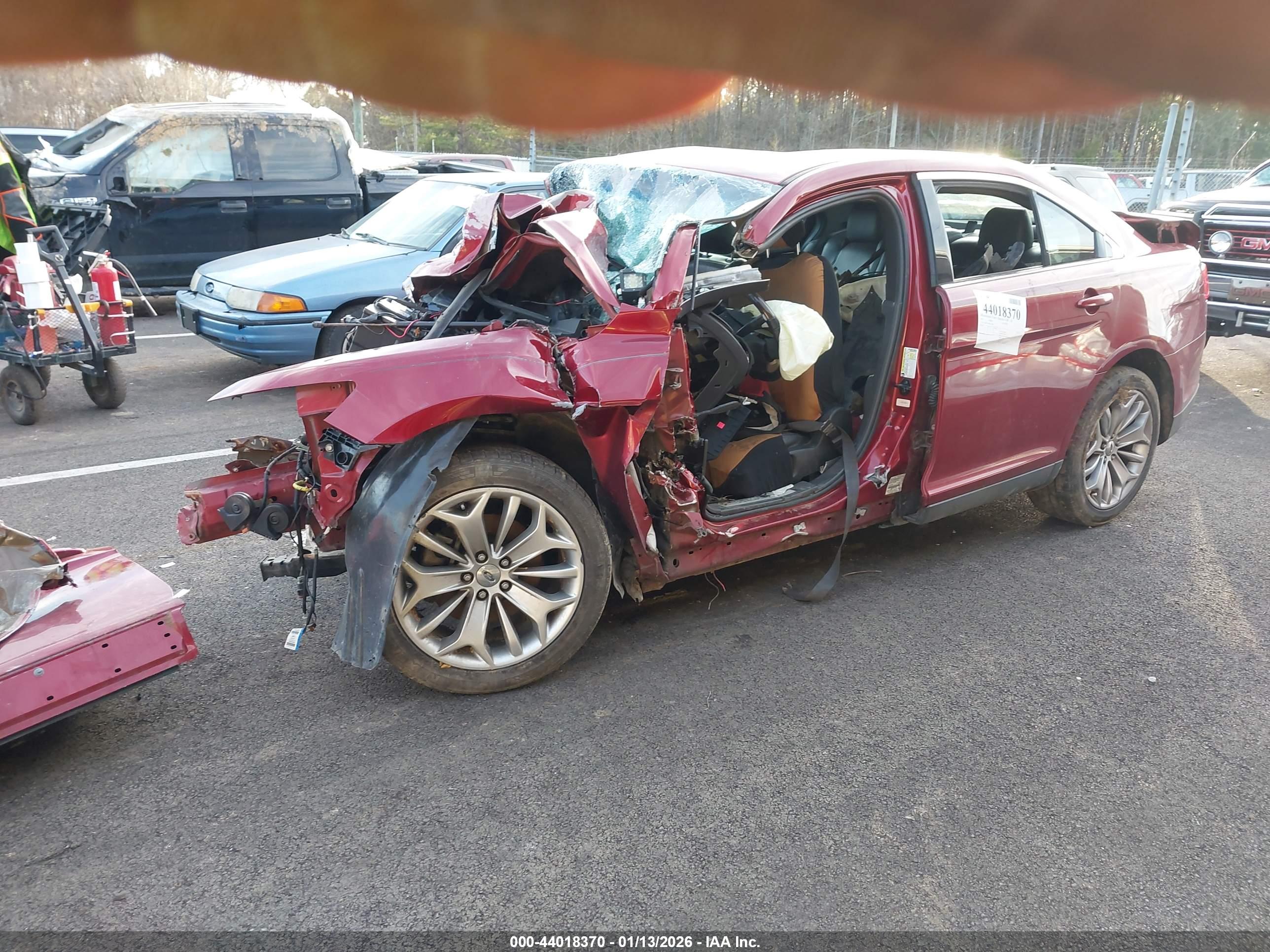 FORD TAURUS image 2