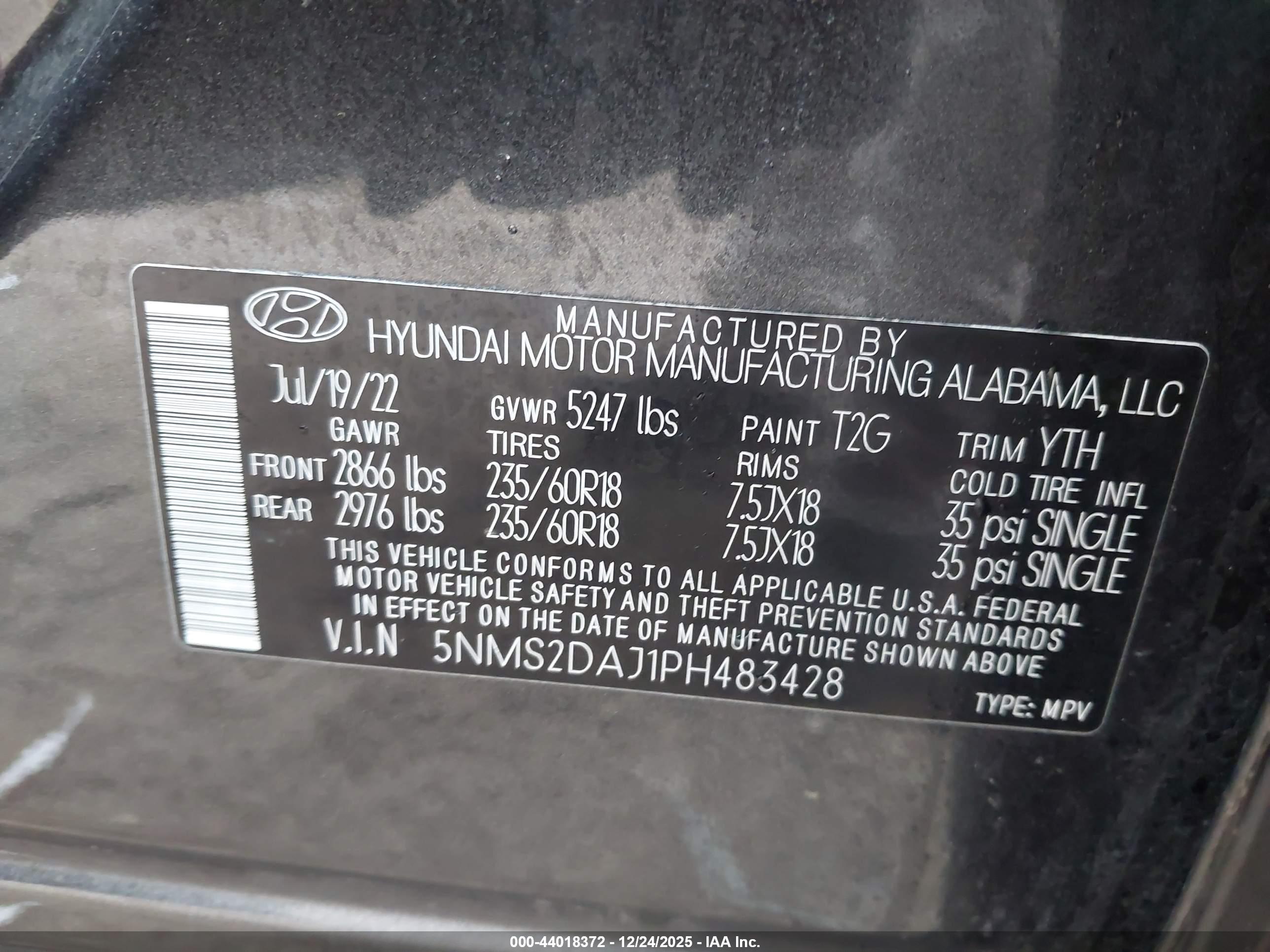 HYUNDAI SANTA image 9