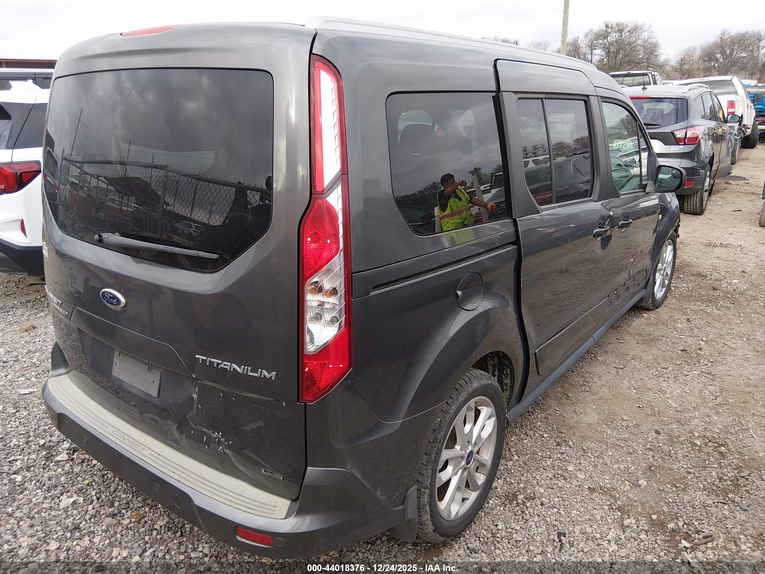 FORD TRANSIT image 4