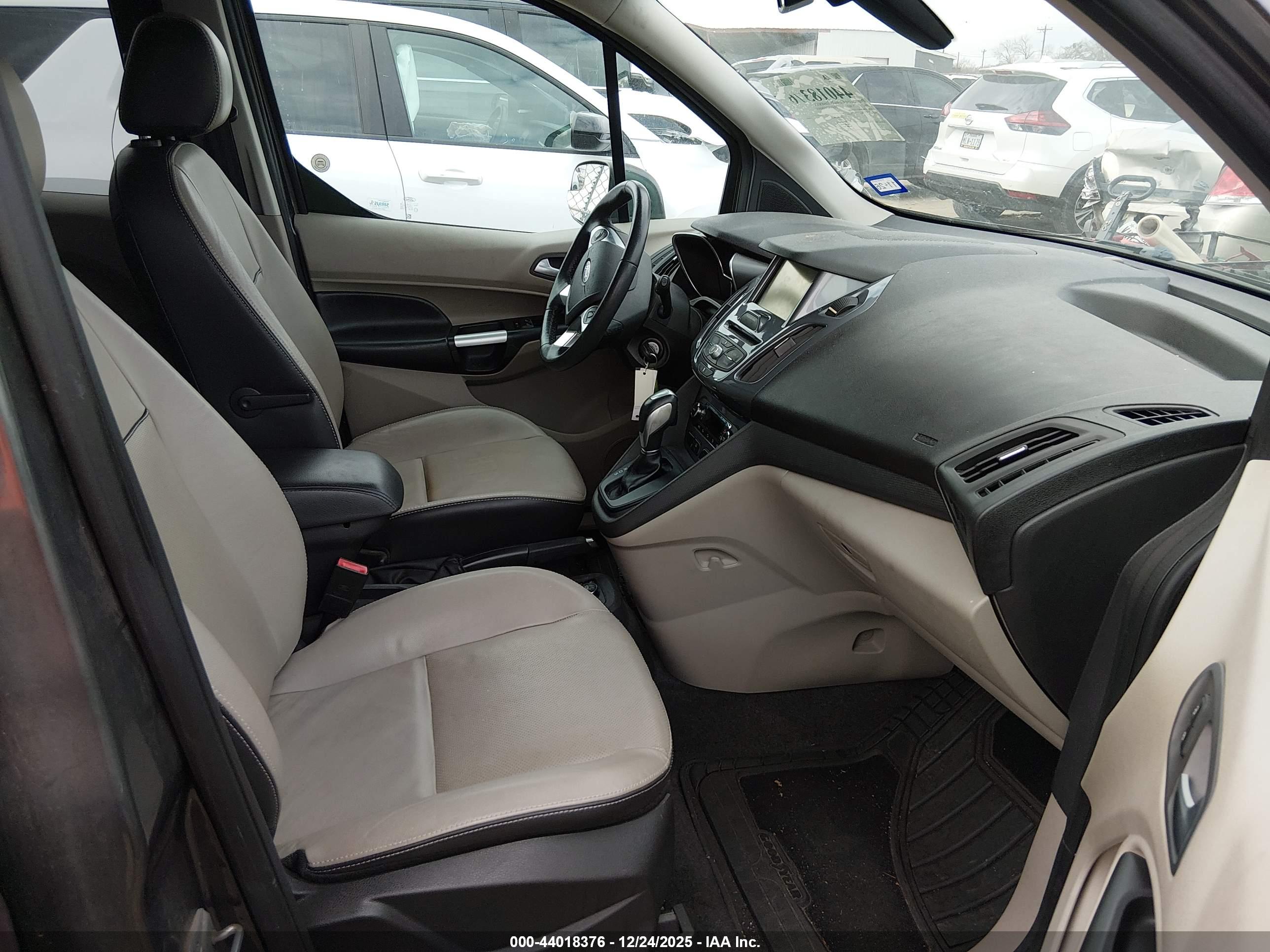 FORD TRANSIT image 5