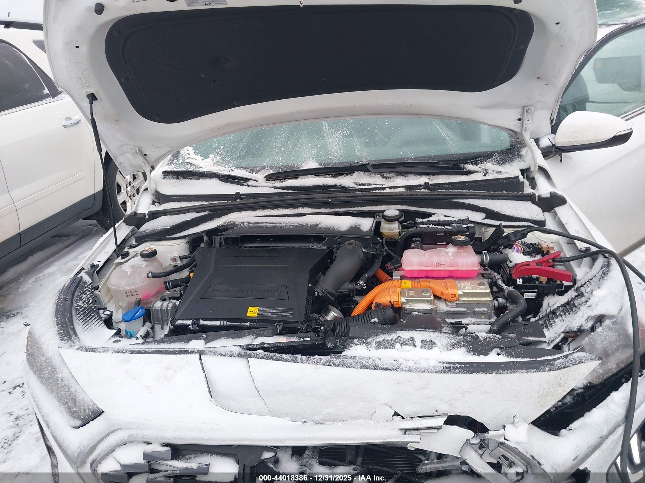 HYUNDAI IONIQ image 10
