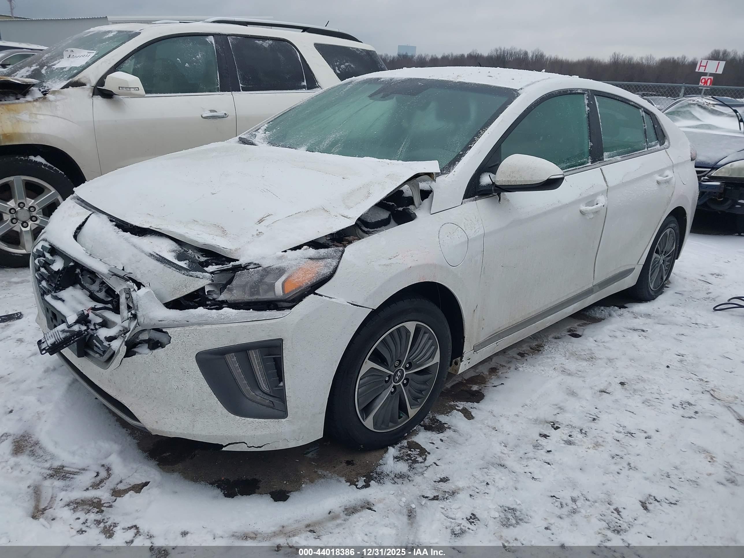 HYUNDAI IONIQ image 2