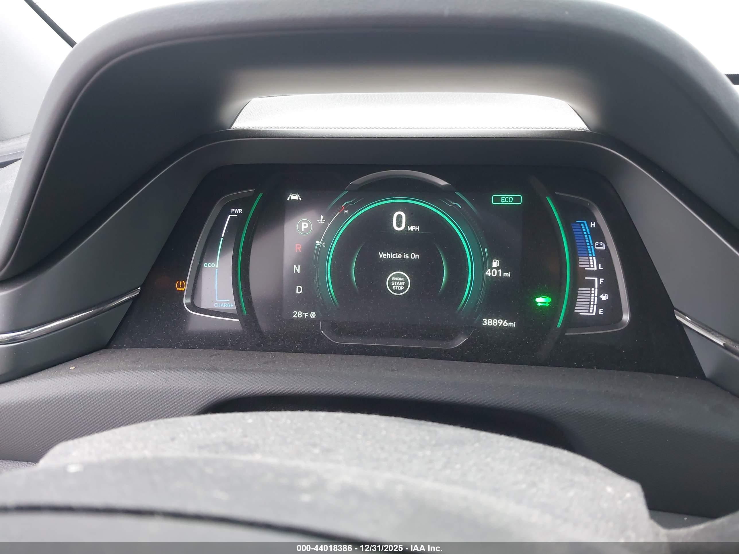 HYUNDAI IONIQ image 7
