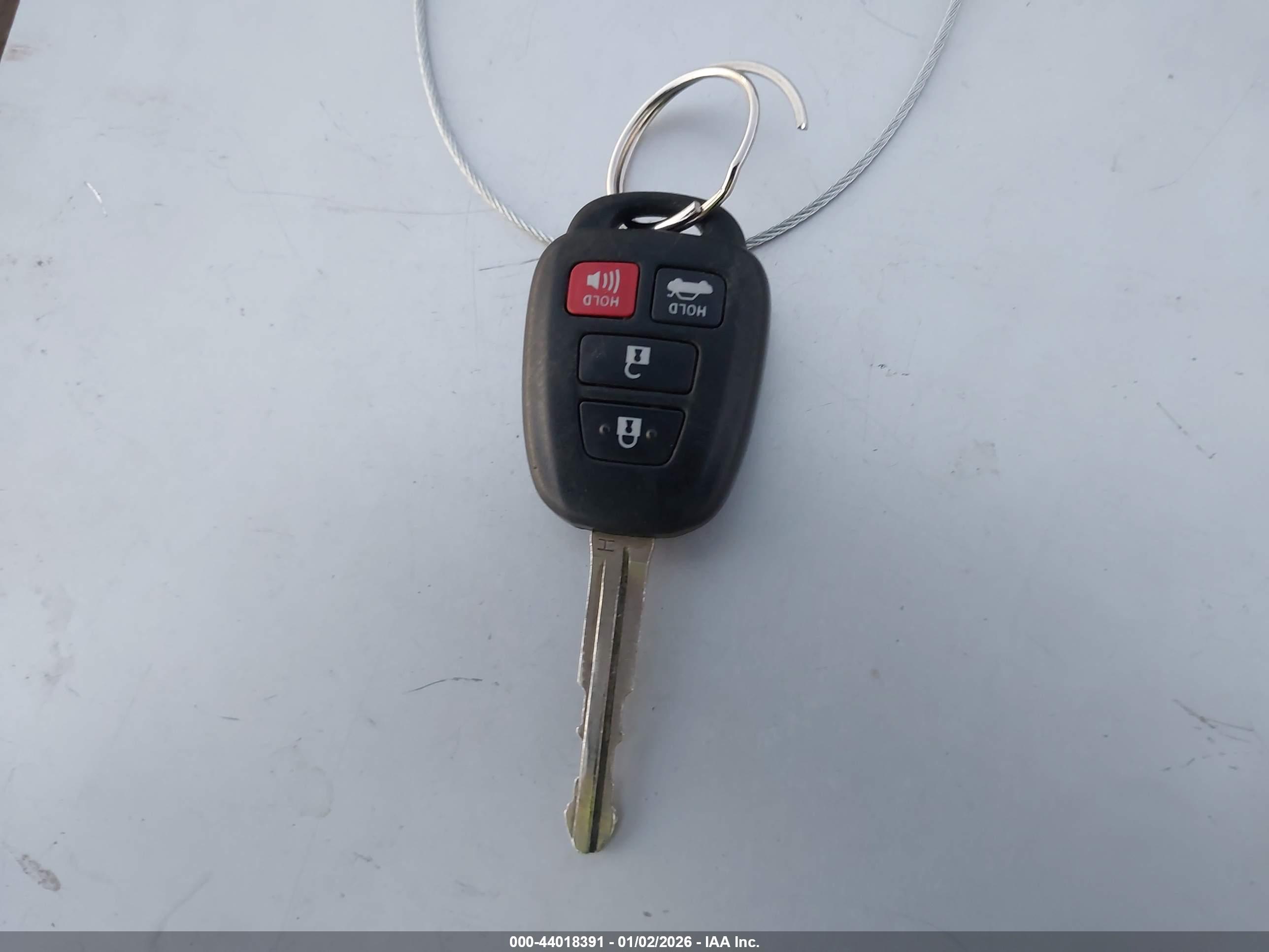 TOYOTA COROLLA image 11