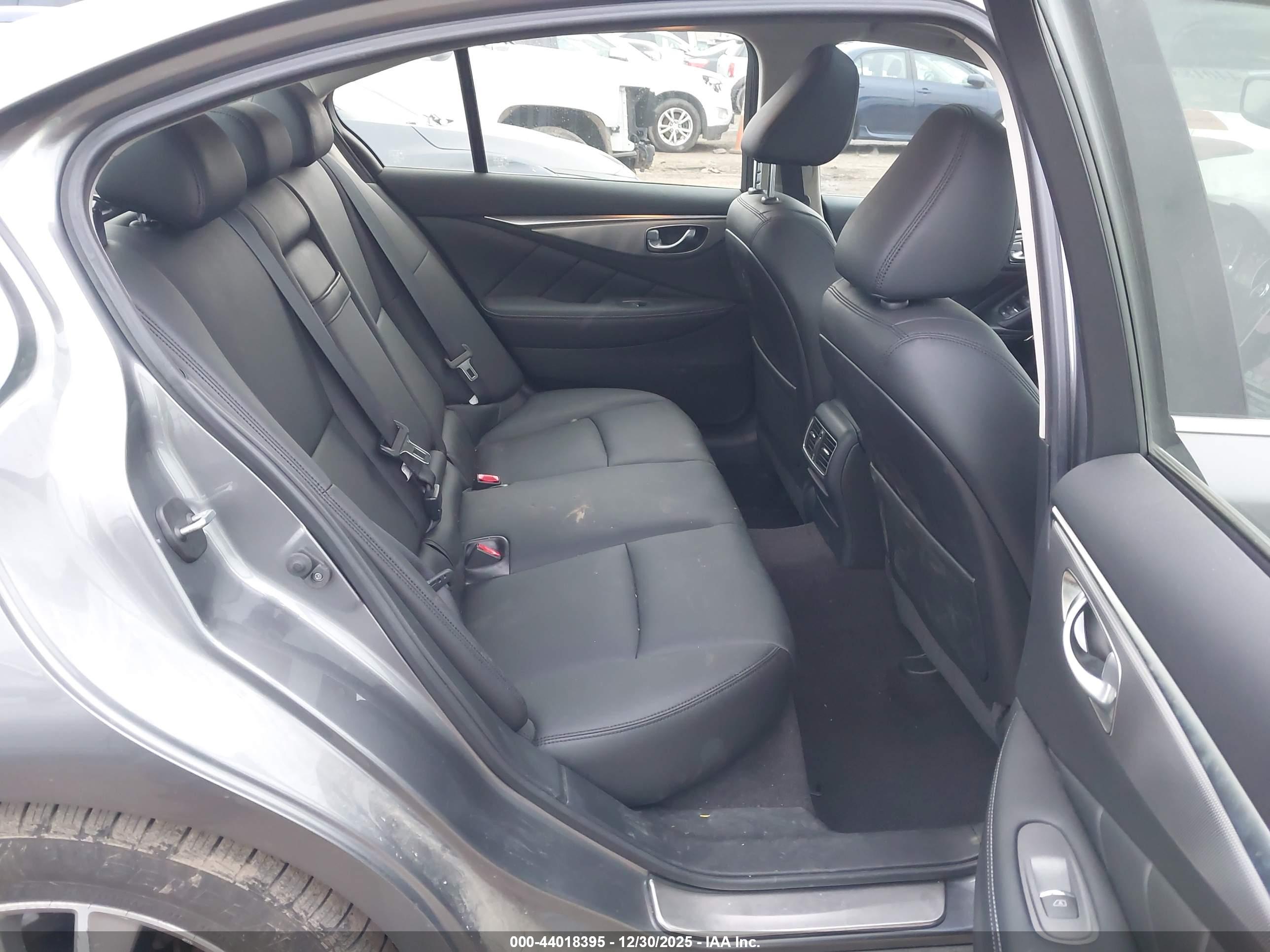 INFINITI Q50 image 8
