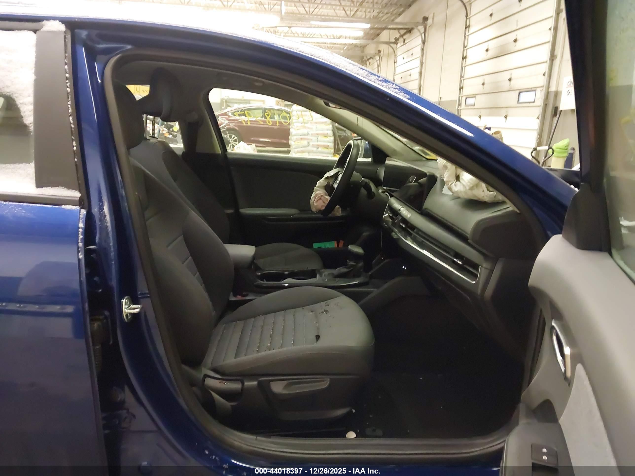 KIA K4 image 5