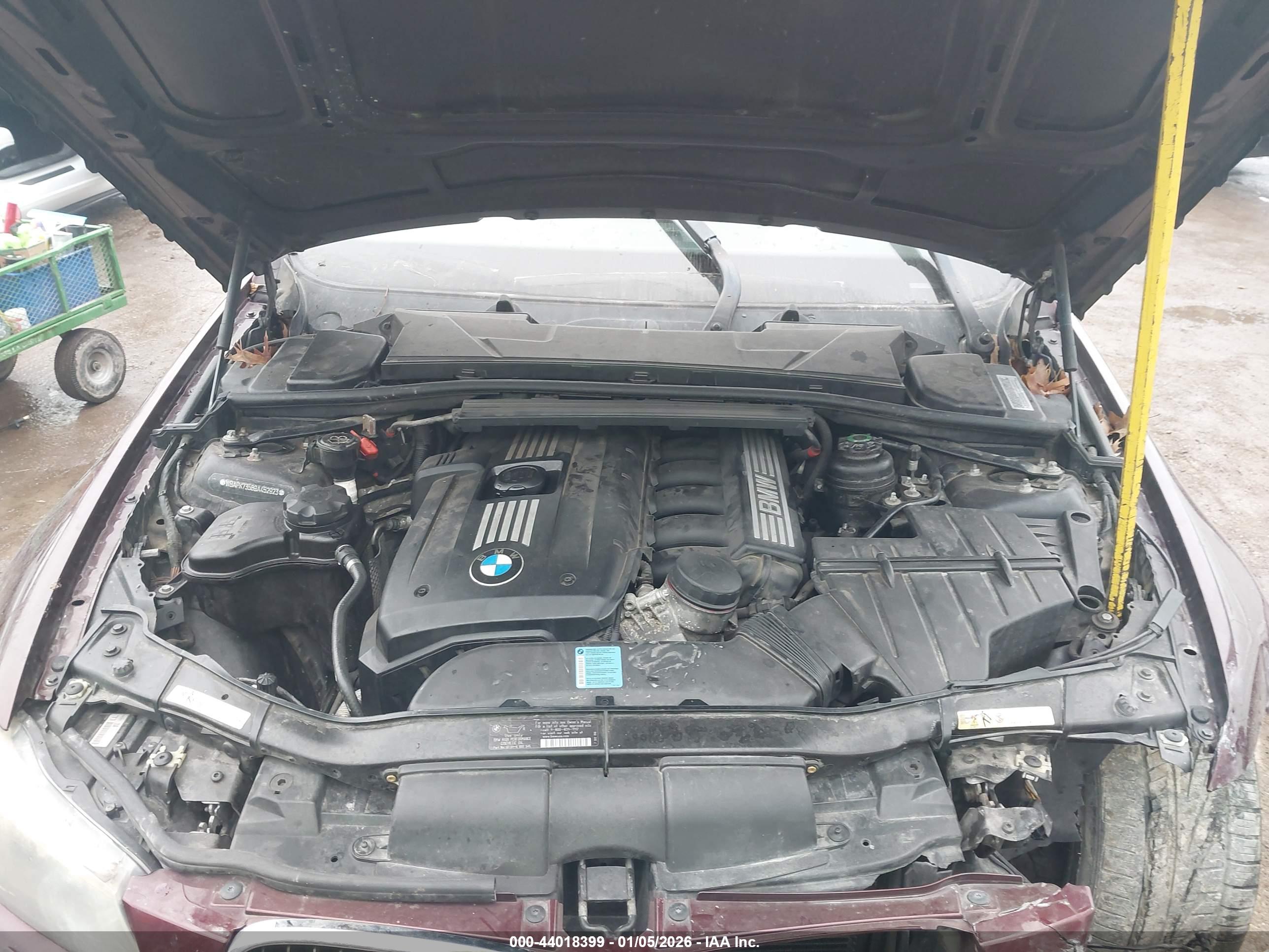 BMW 328I image 10